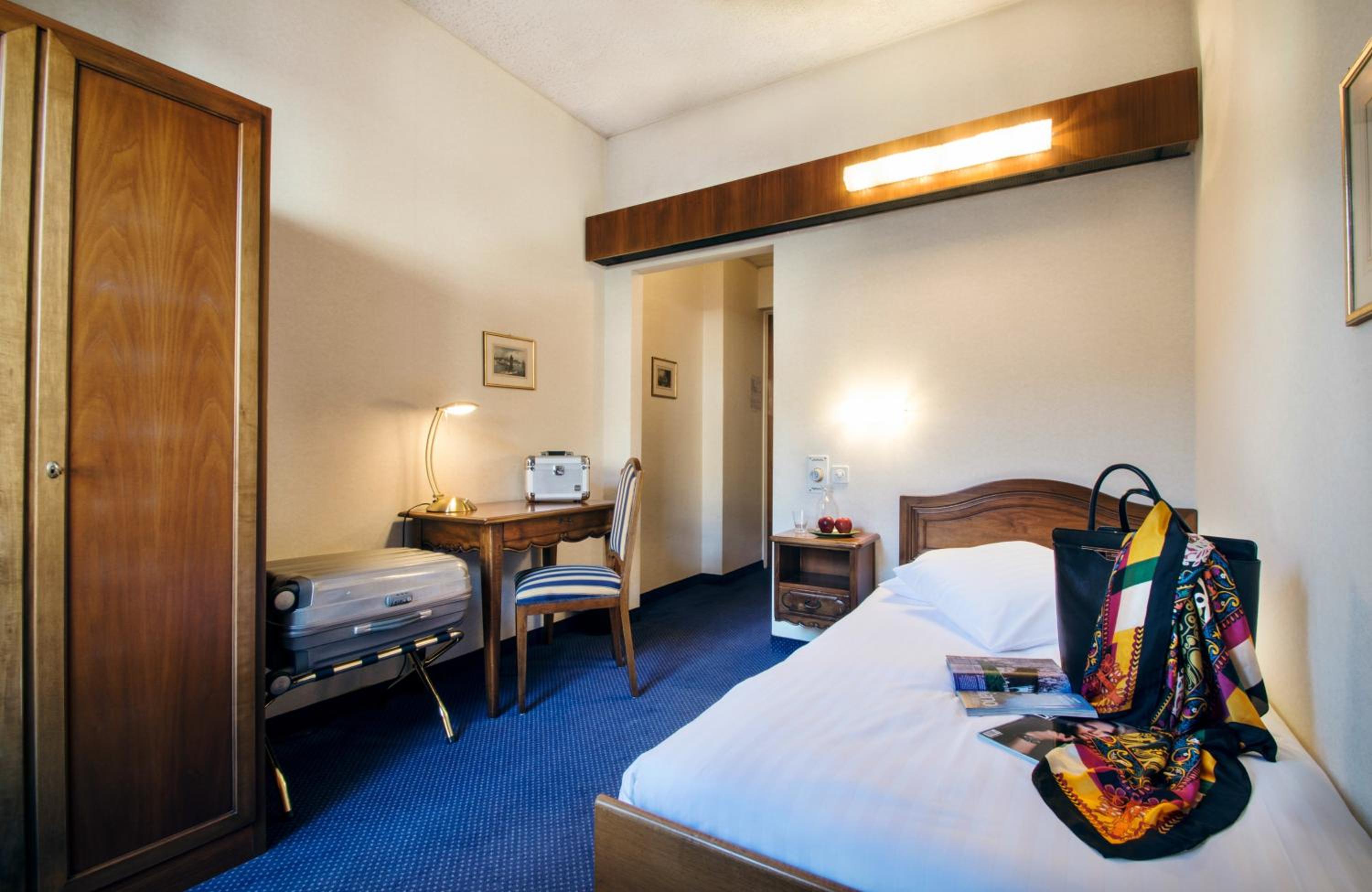 Classic Single Room