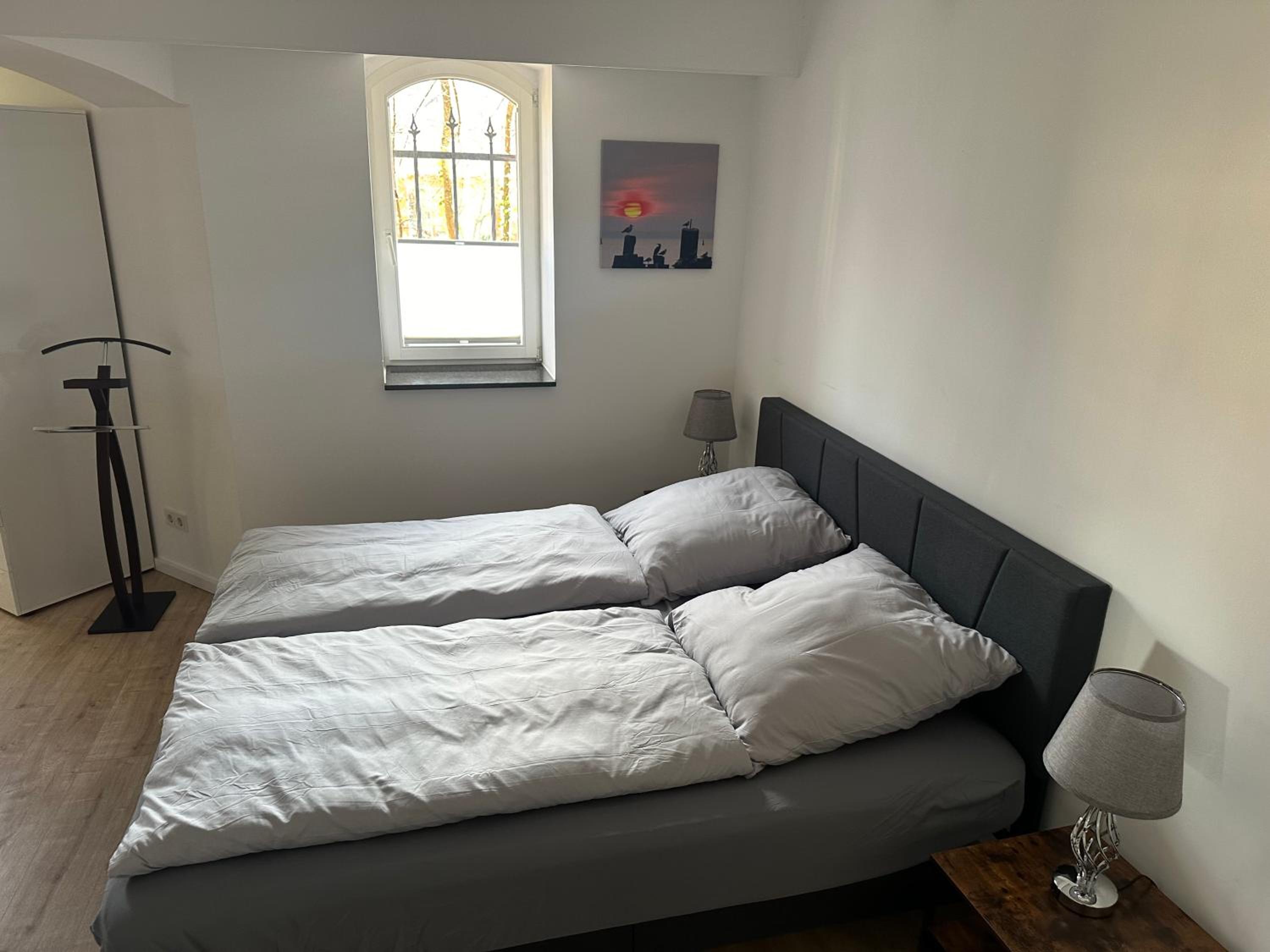 One-Bedroom Apartment photo 3