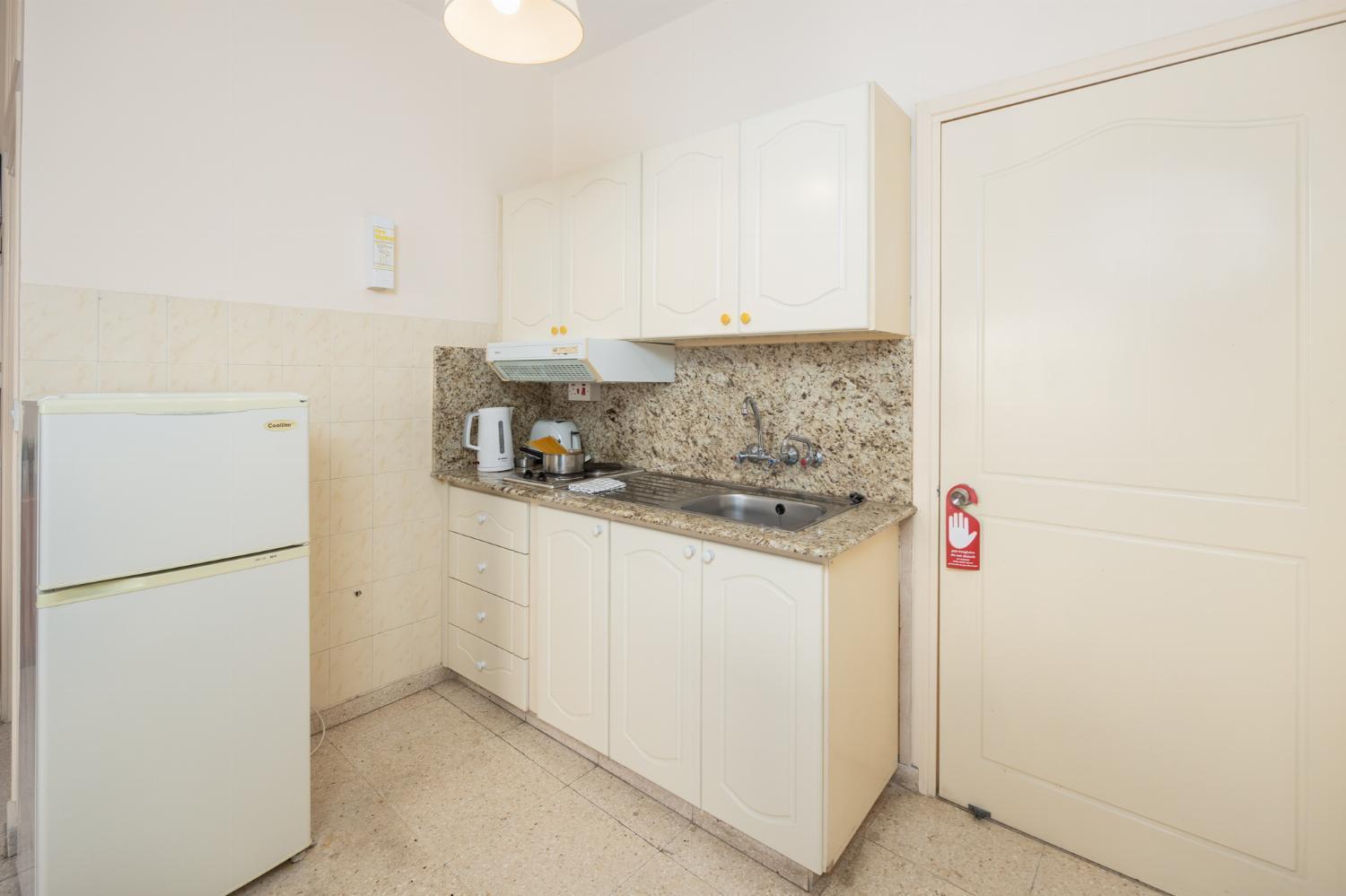 Studio Apartment photo 3