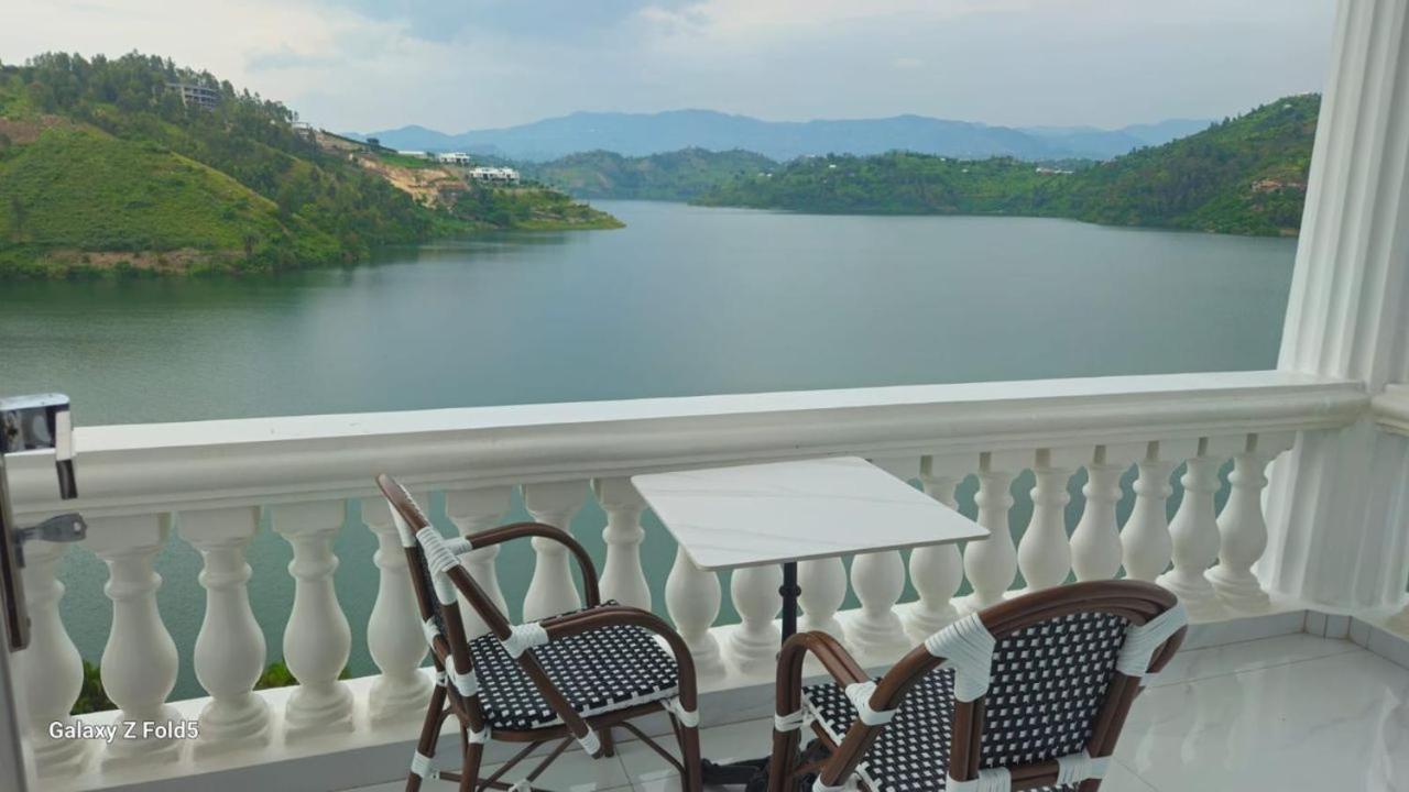 Suite With Terrace photo 3
