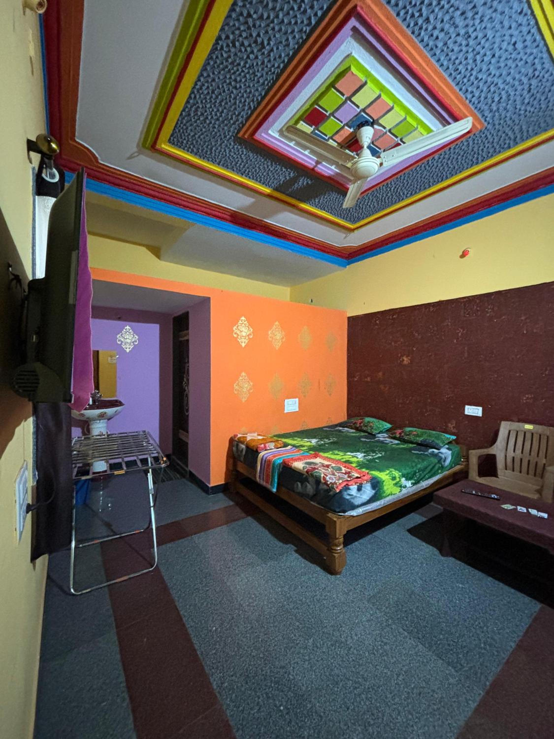 Deluxe Double Room (2 Adults + 1 Child) photo 1