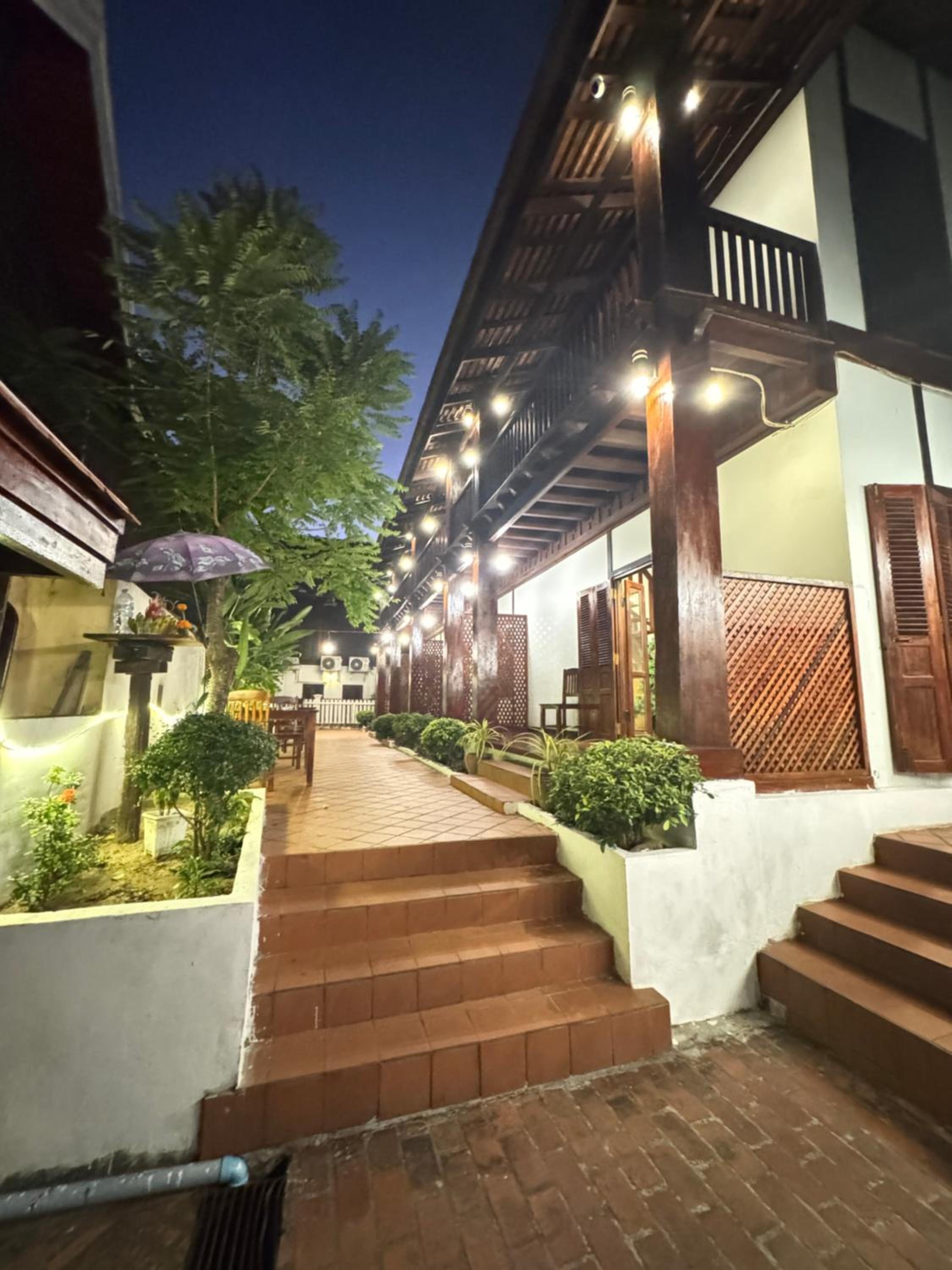 Deluxe Double Room with Balcony photo 3