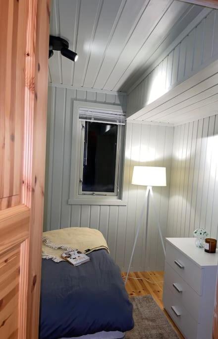 Three-Bedroom House photo 3