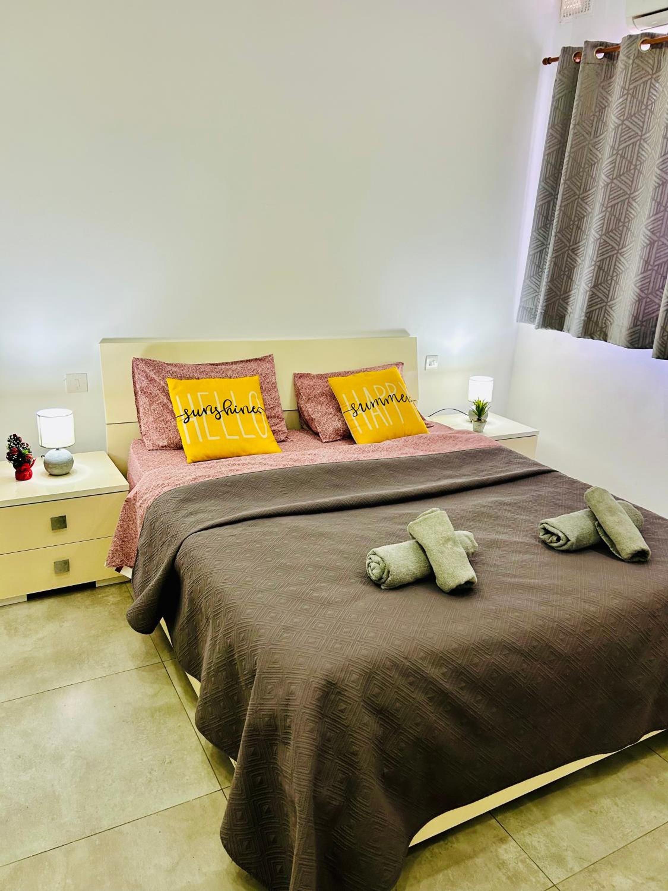 One-Bedroom Apartment