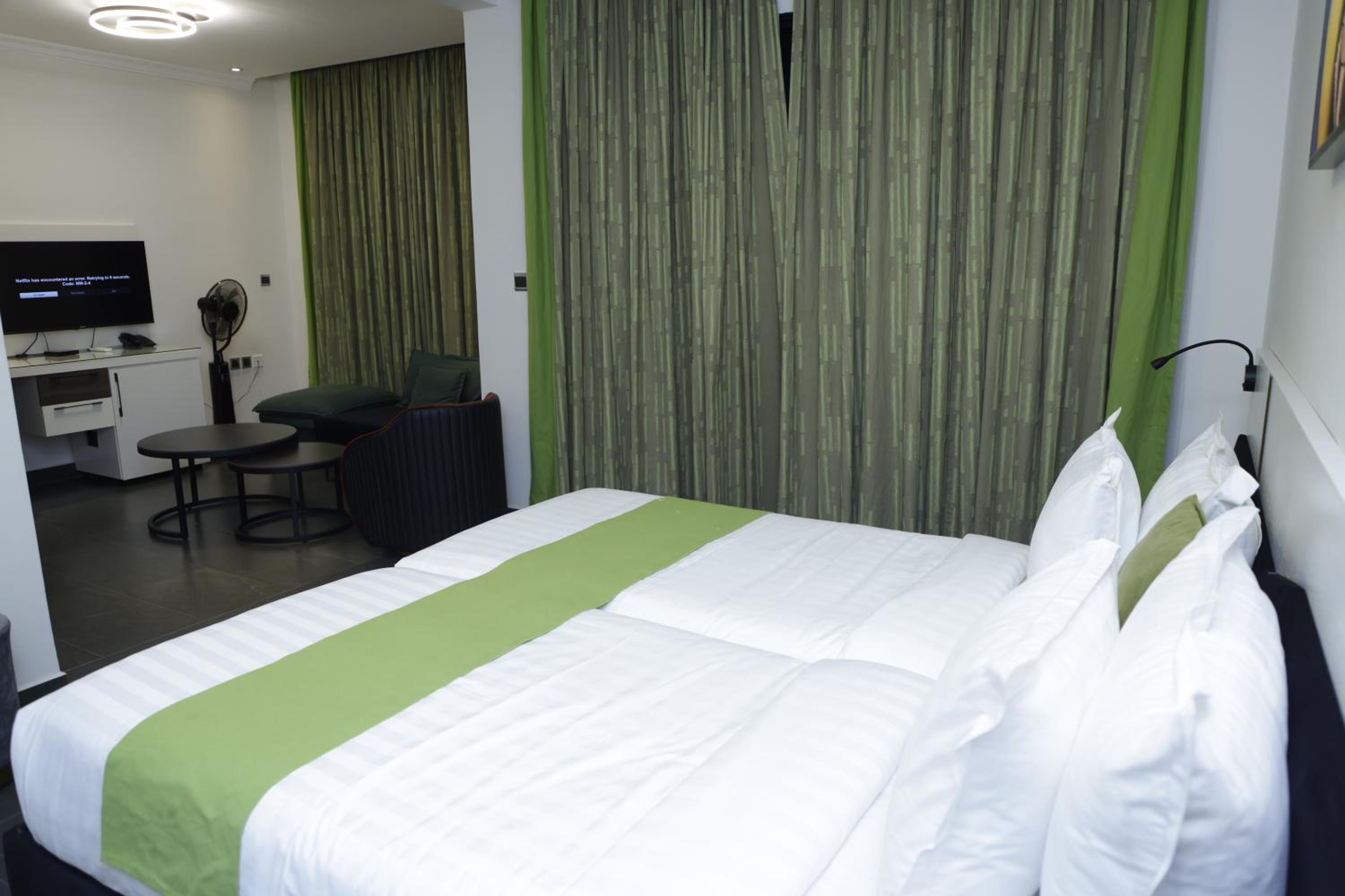 Deluxe Twin Room photo 2