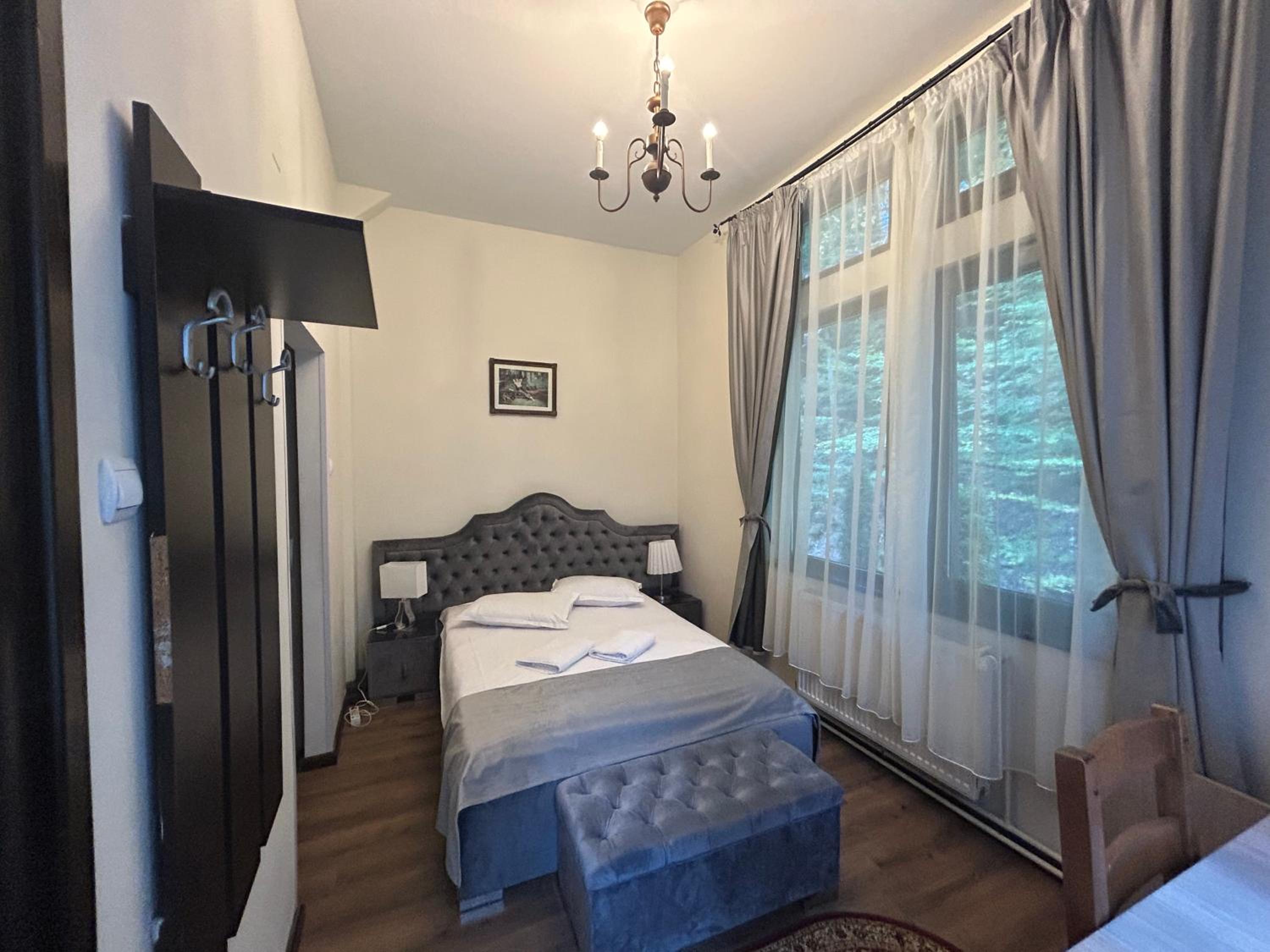 Standard Double or Twin Room - Photo 4