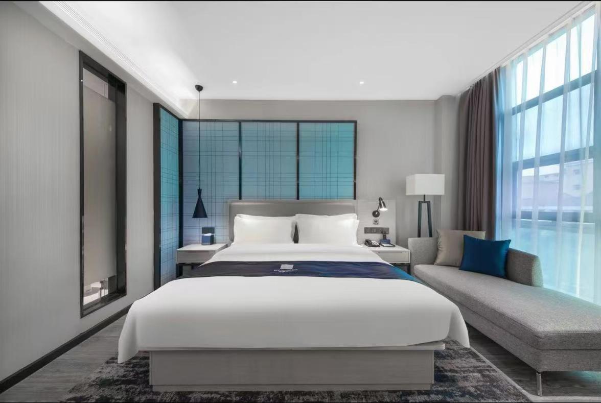 Deluxe Queen Room photo 1