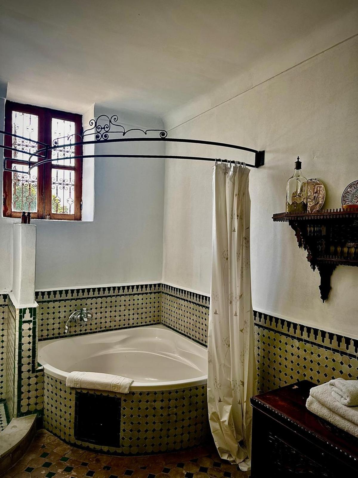 Comfort Triple Room with Shower - Photo 5