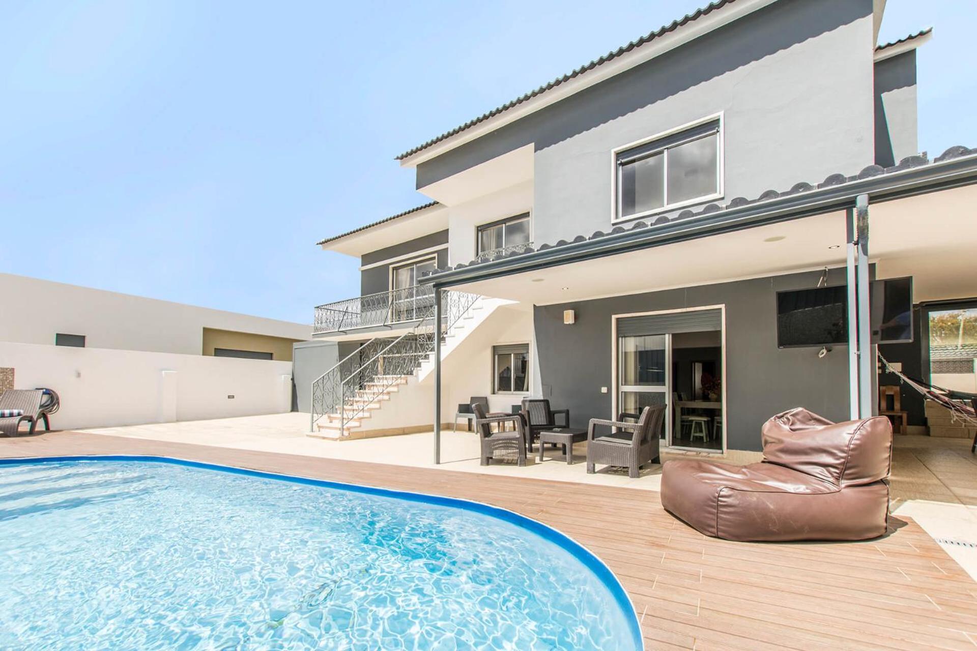 Villa with Private Pool photo 3