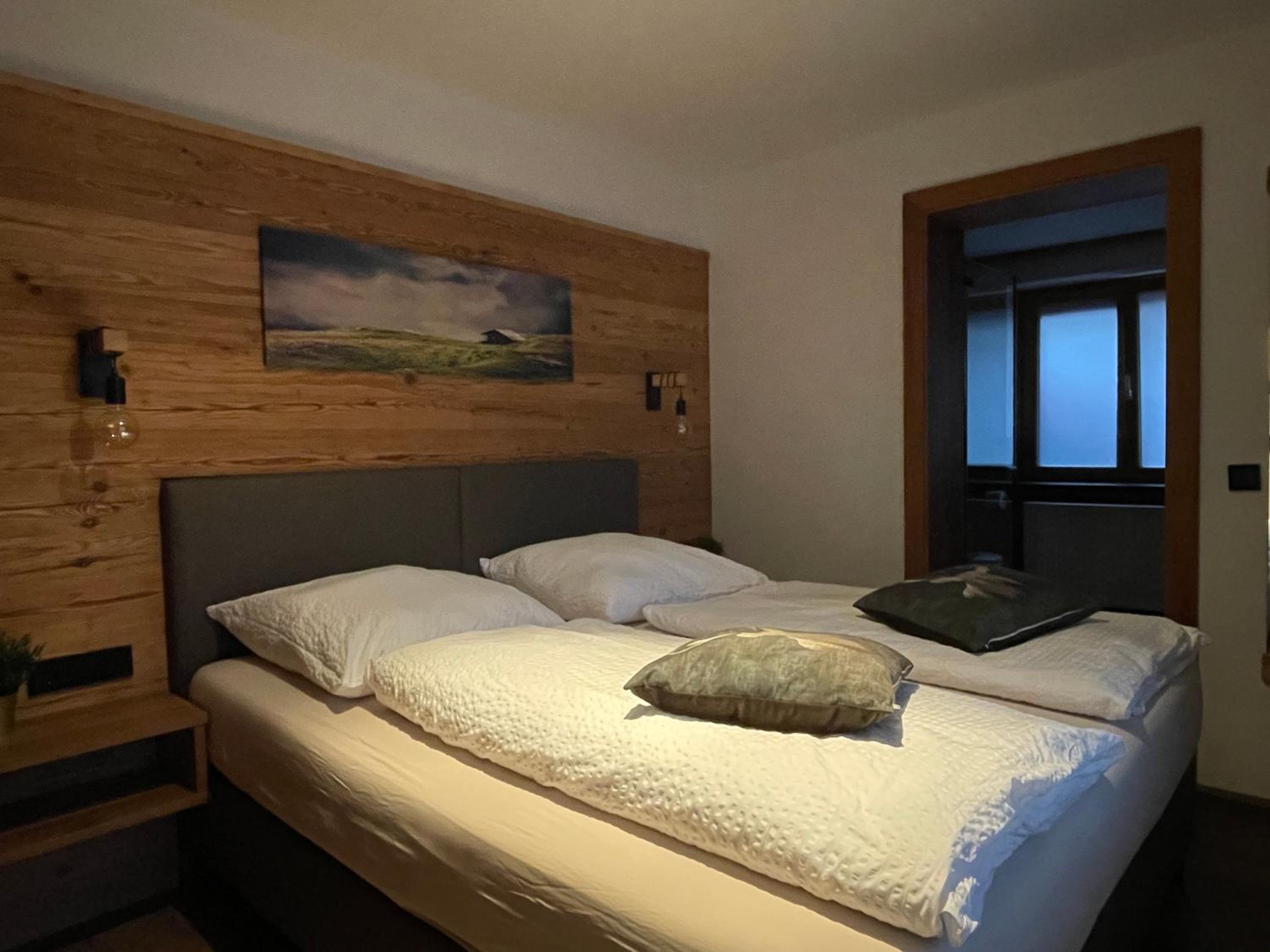 Deluxe Double Room with Shower photo 1