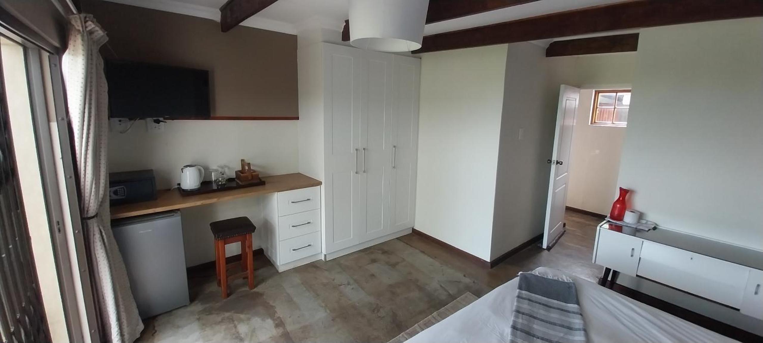 Deluxe Double Room with Balcony and Sea View - Photo 5