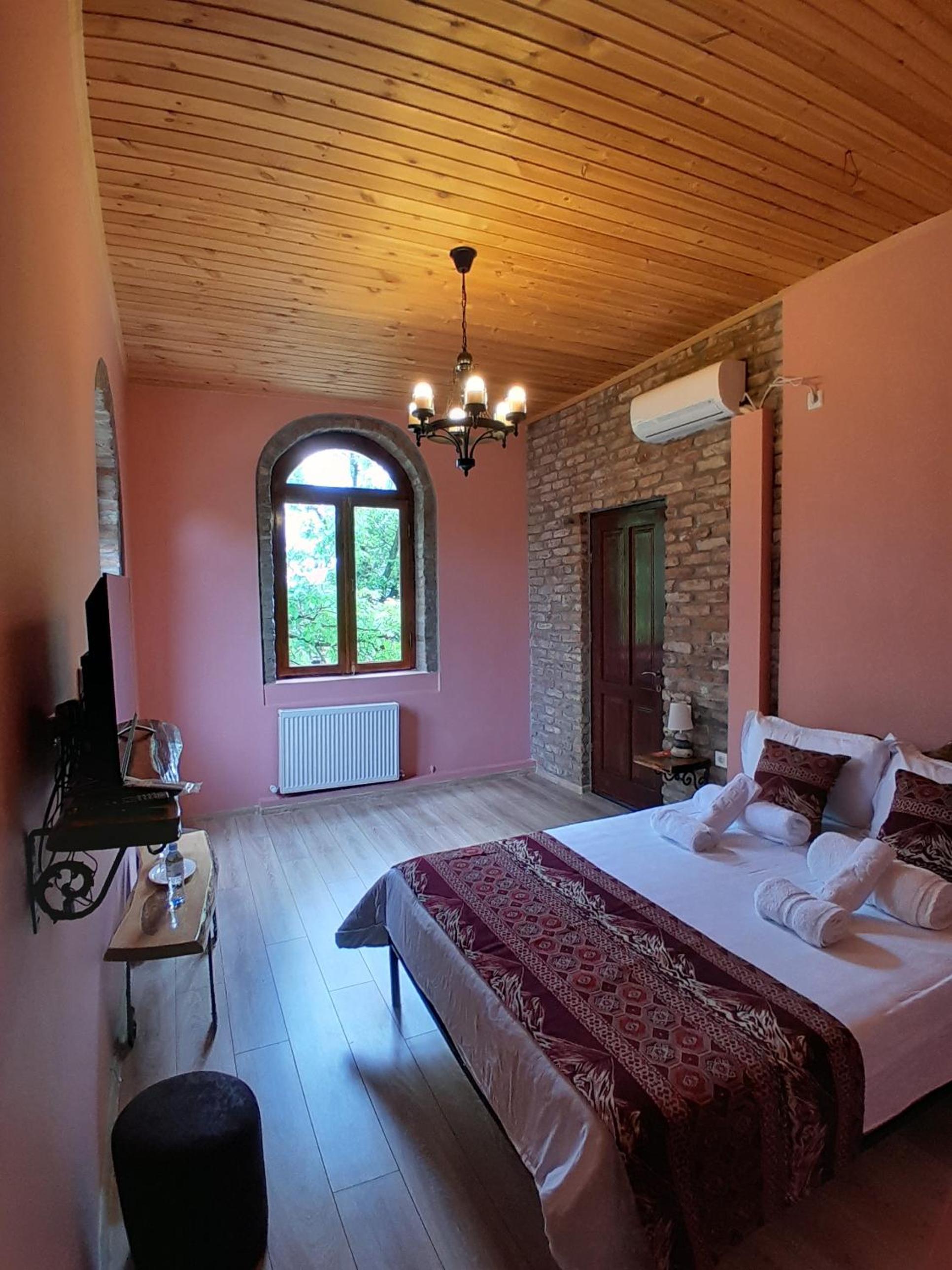 Double Room with Extra Bed photo 1