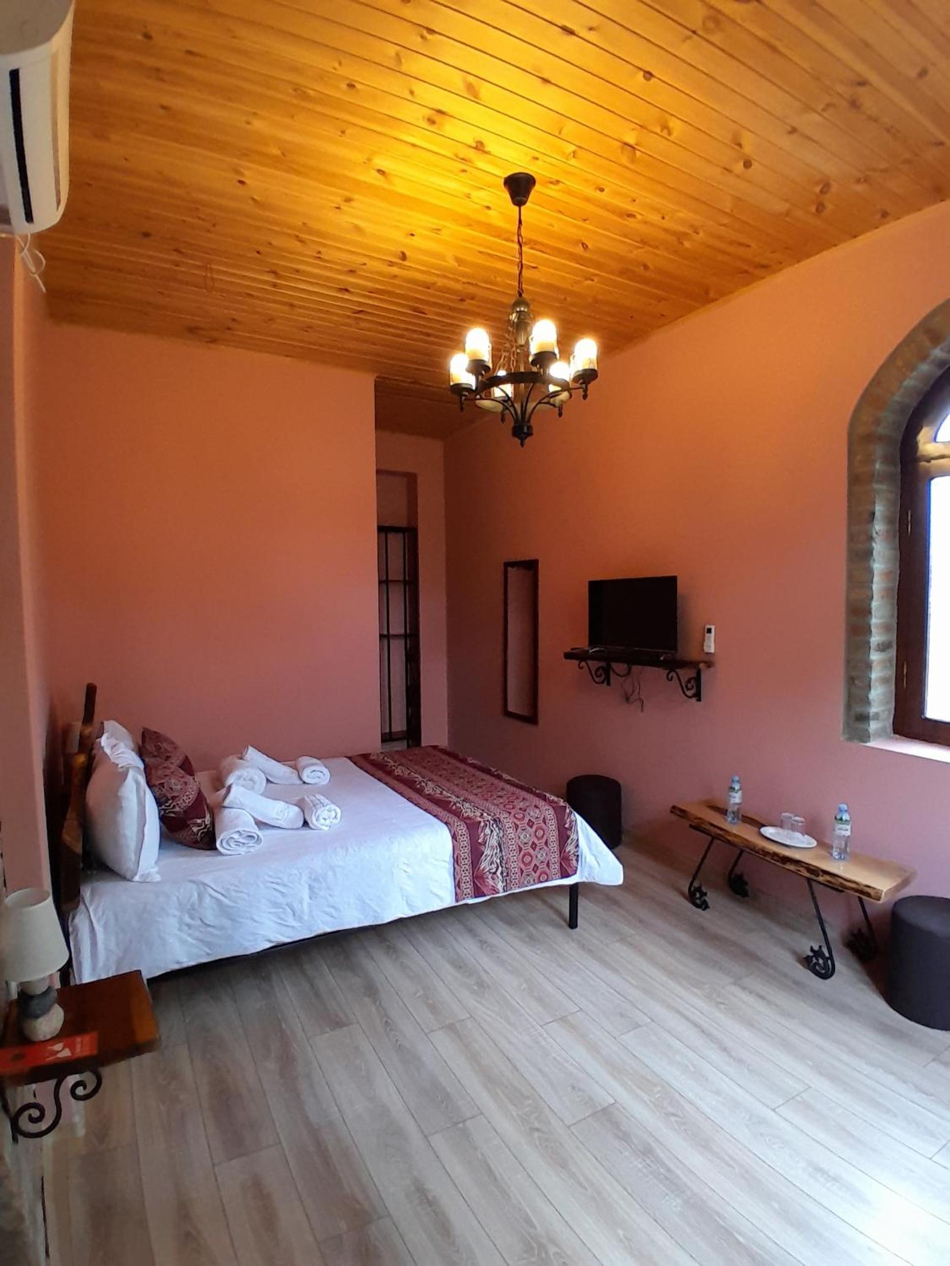 Double Room with Extra Bed photo 2