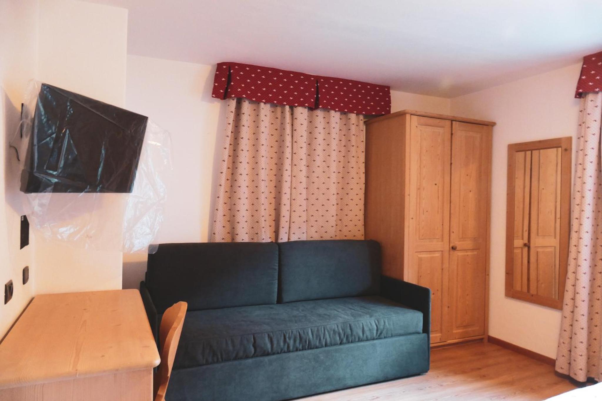 Large Double Room photo 3