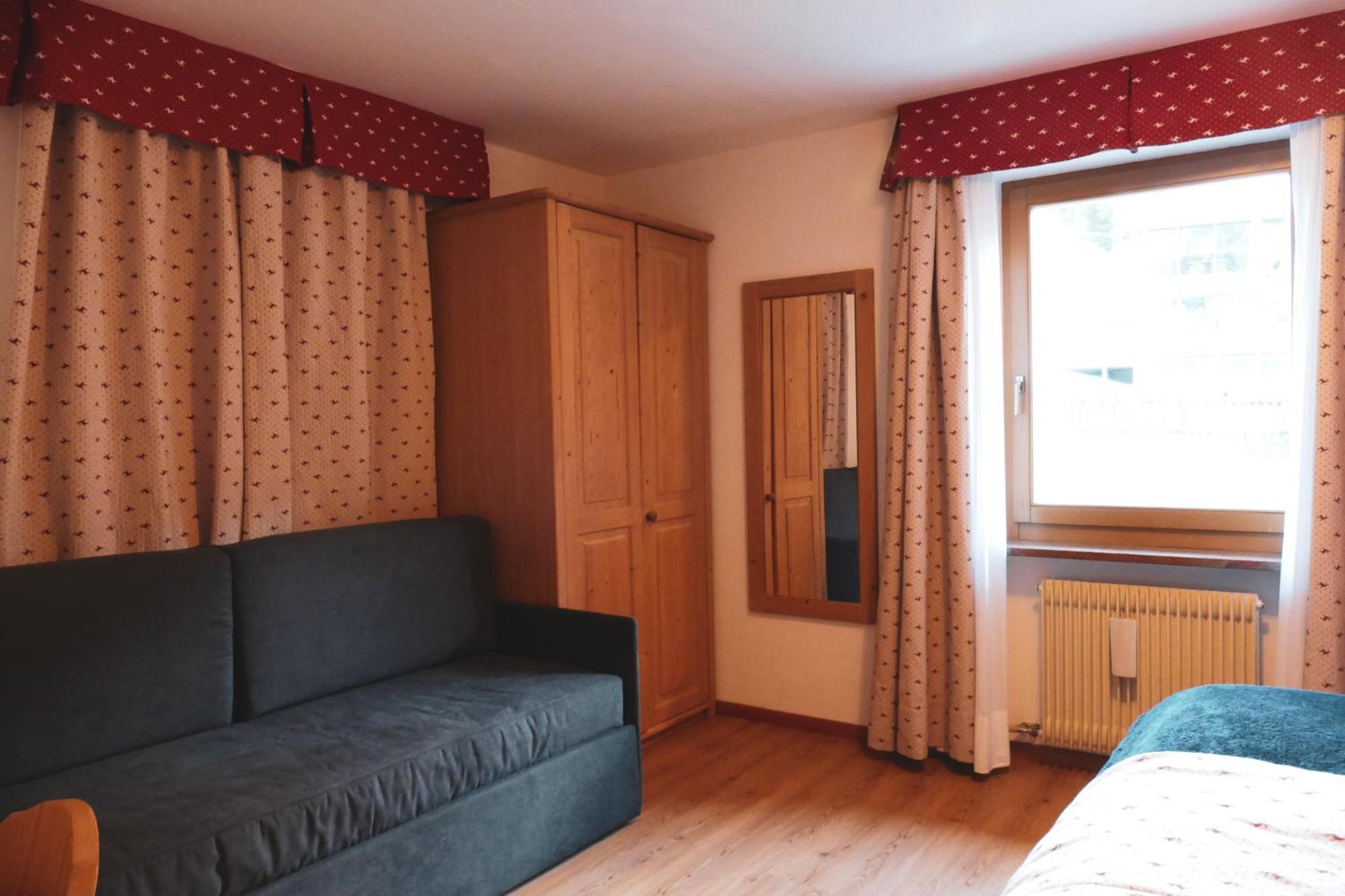 Large Double Room photo 2