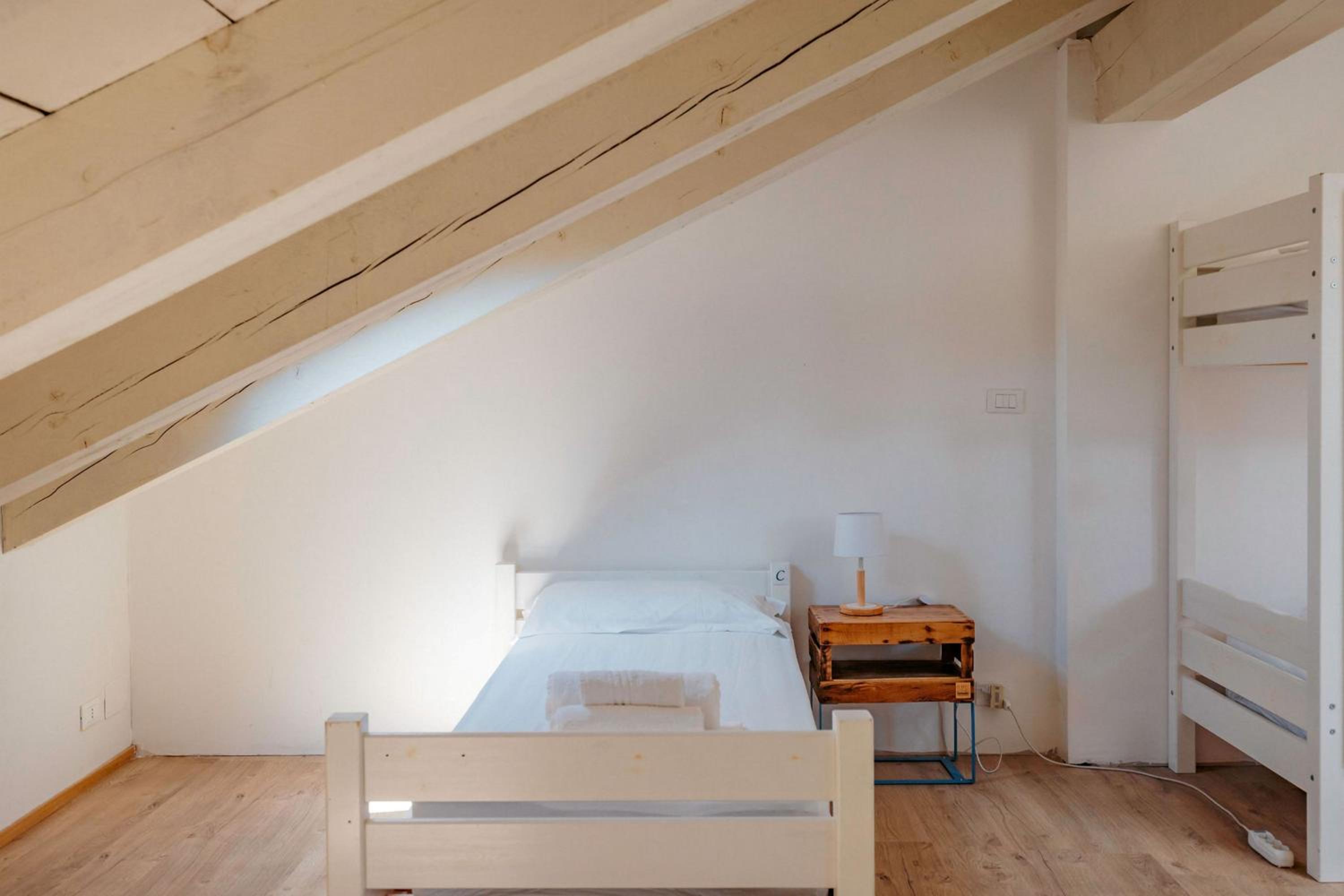 Bed In 4-Bed Mixed Dormitory Room