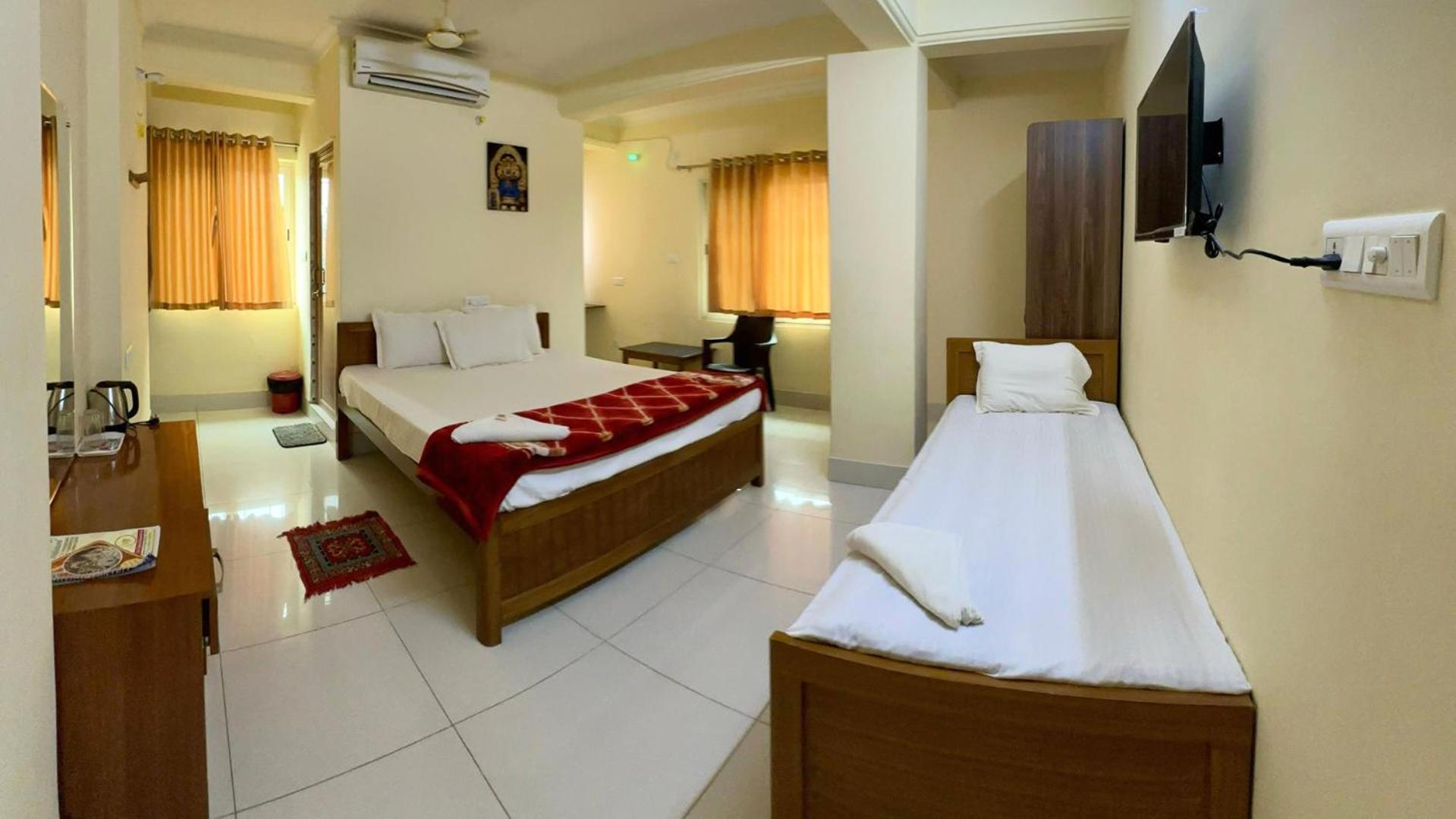 Standard Triple Room photo 2