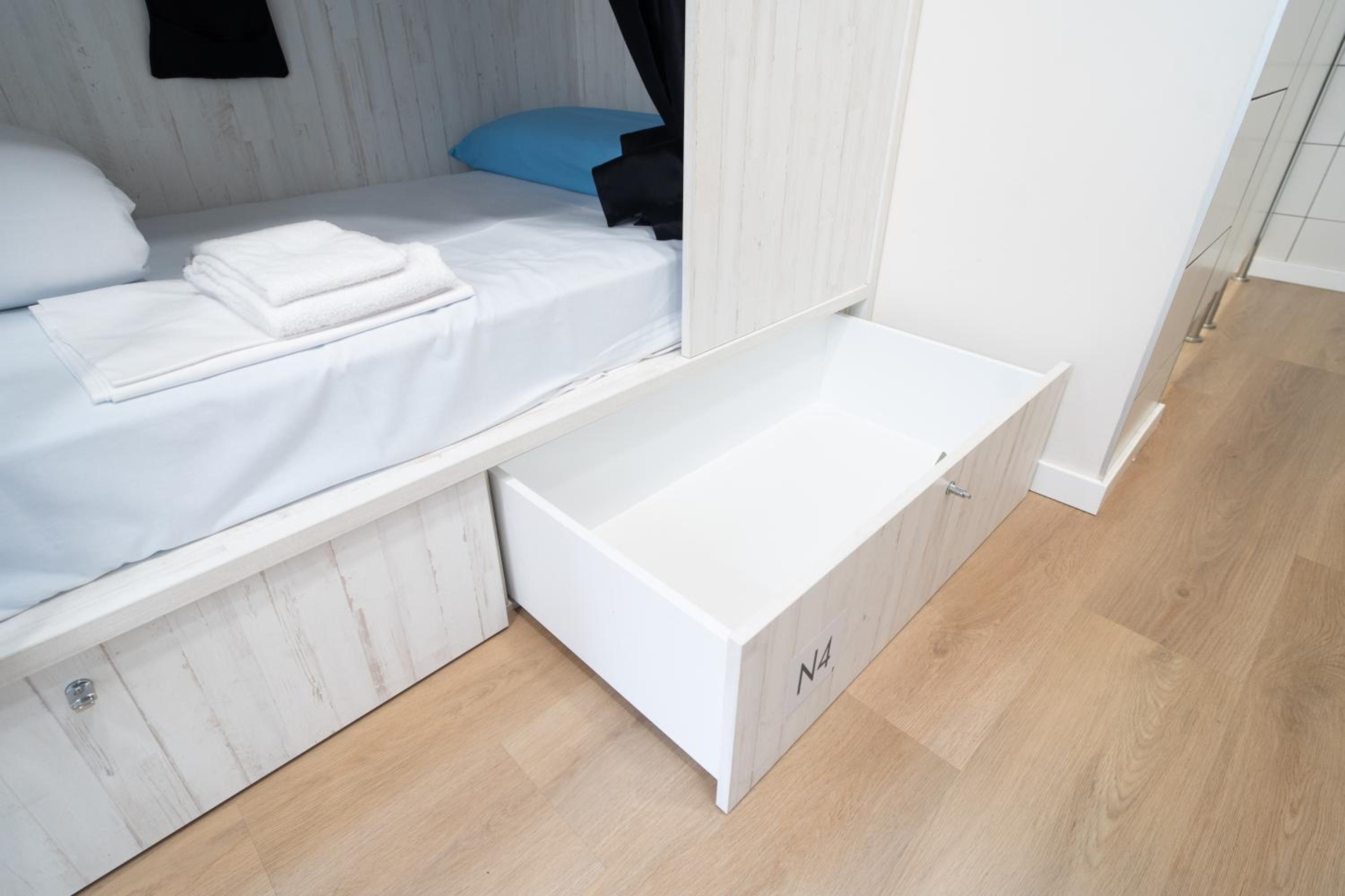 Single Bed in 12-Bed Mixed Dormitory Room photo 3