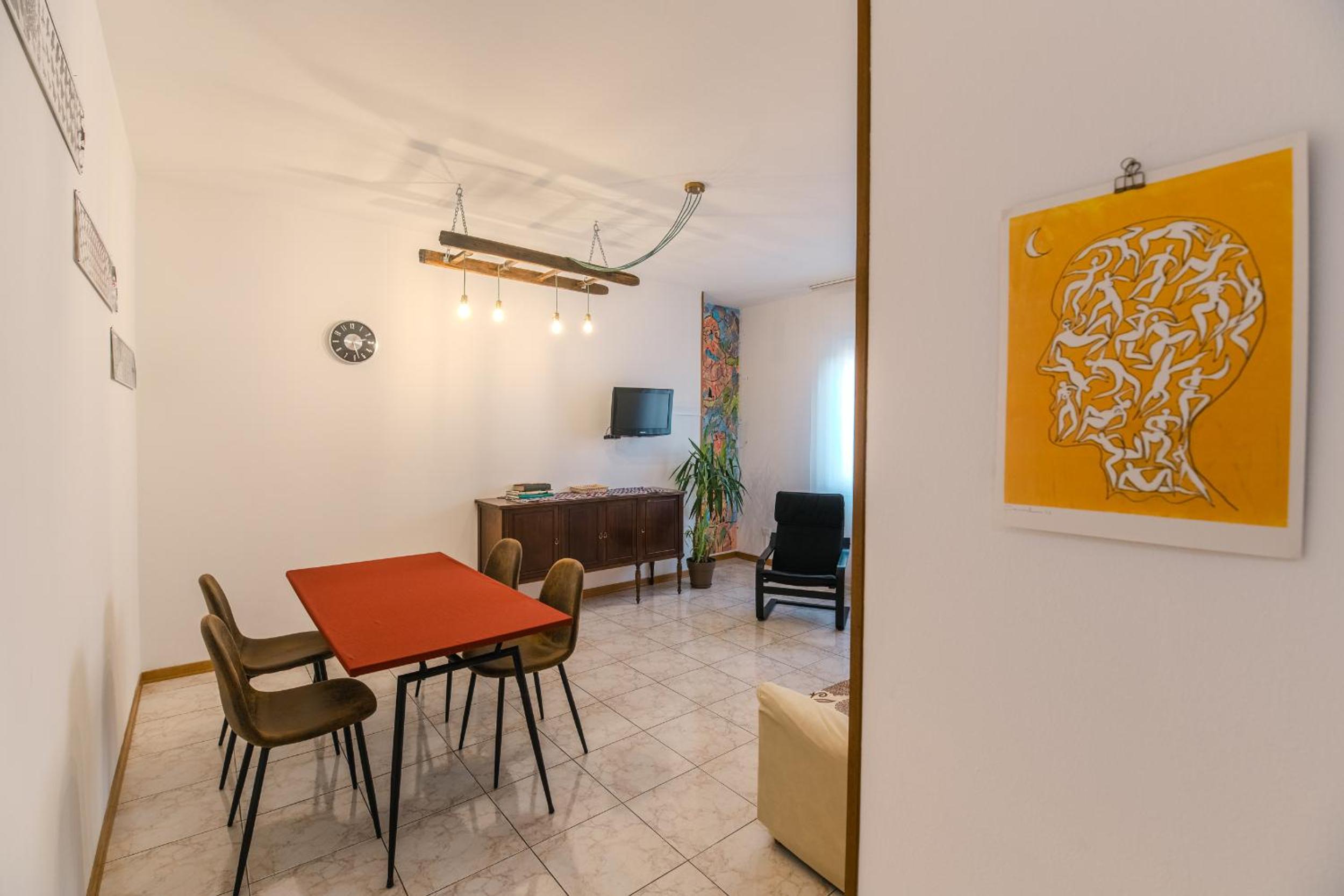 Two-Bedroom Apartment photo 2