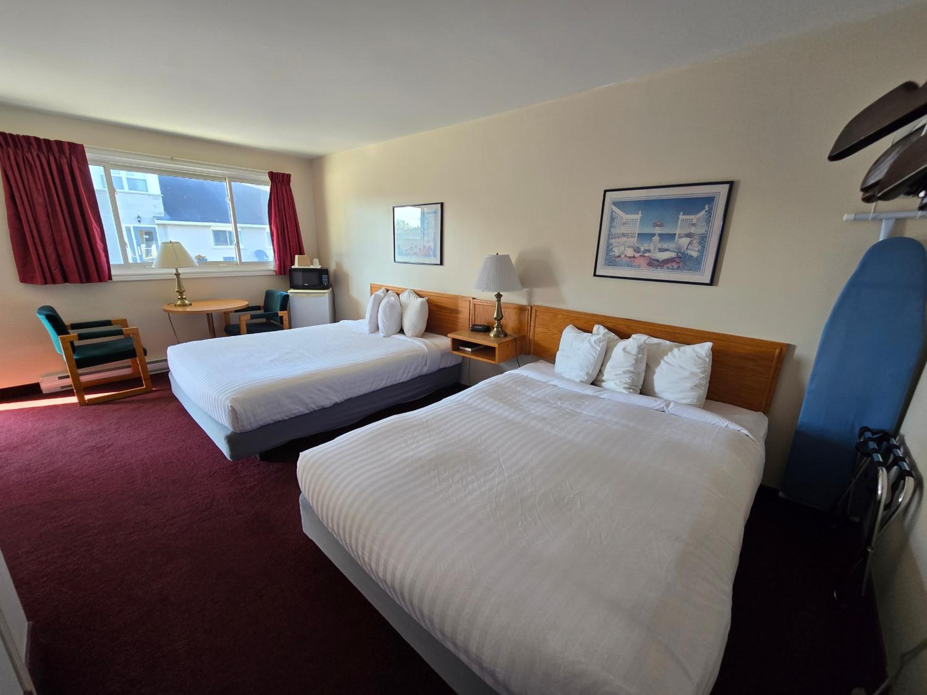 Double Room with Two Double Beds - Exterior Access/Non-Smoking