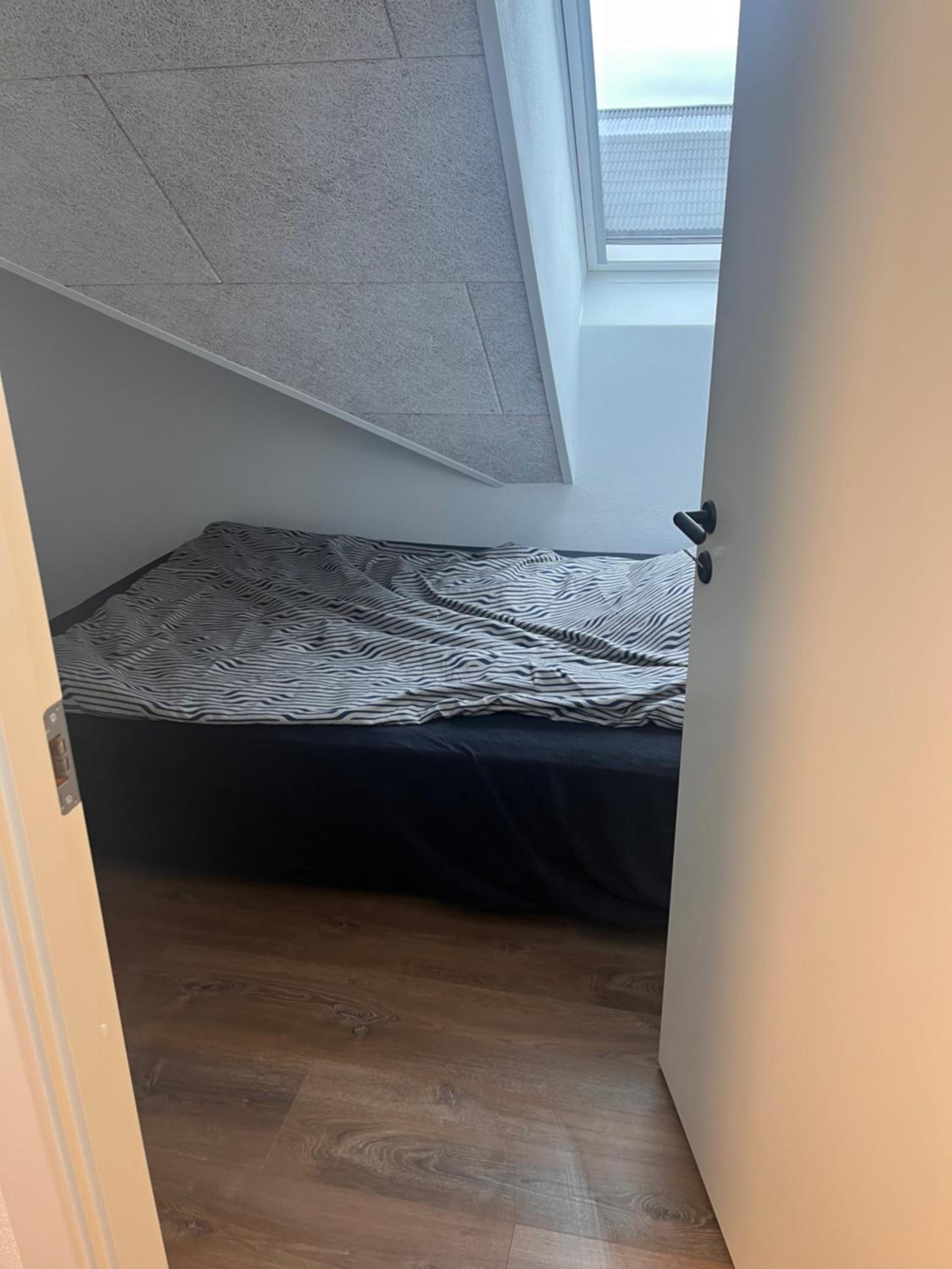 Three-Bedroom Apartment photo 1