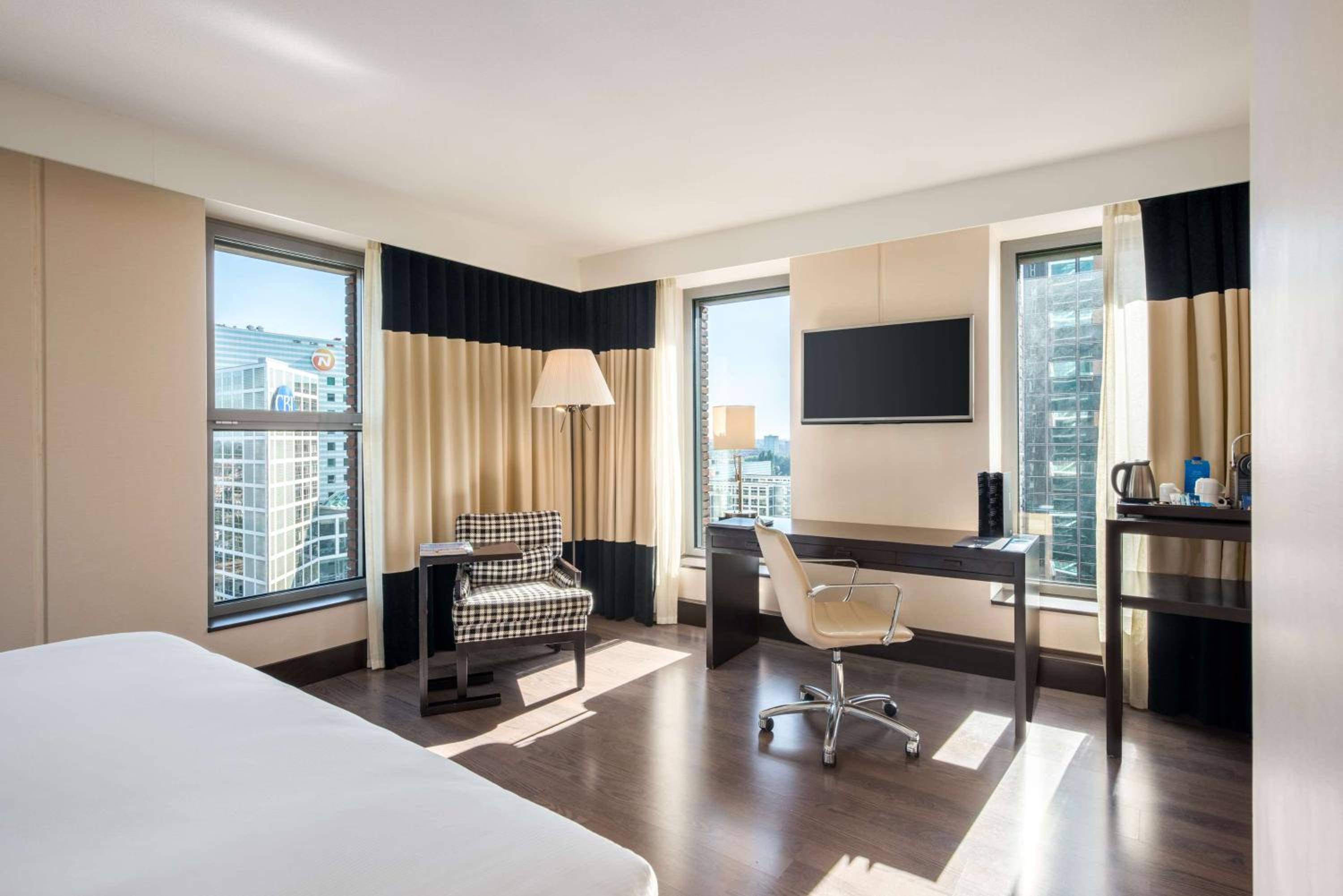 Standard Double or Twin Room - Photo 5