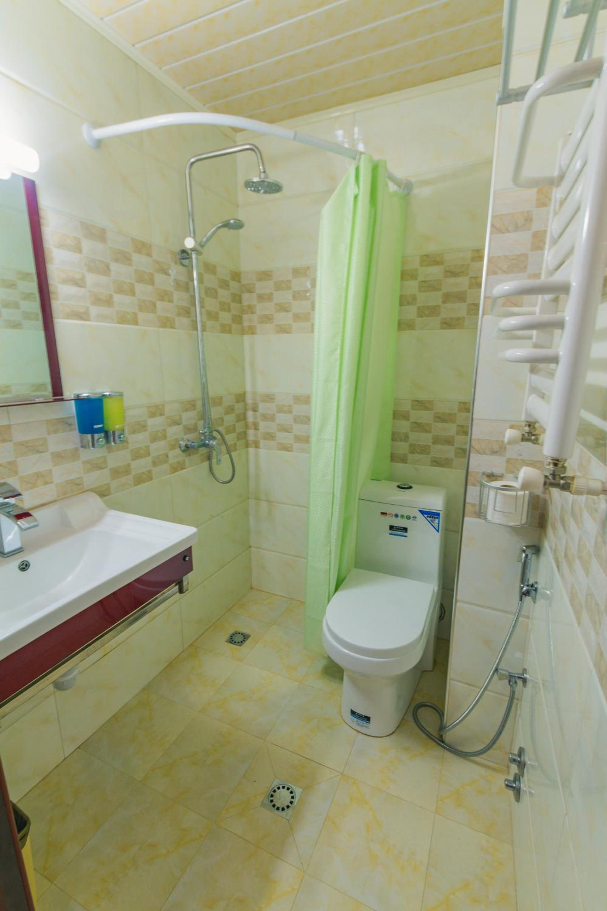 Twin Room - Photo 3