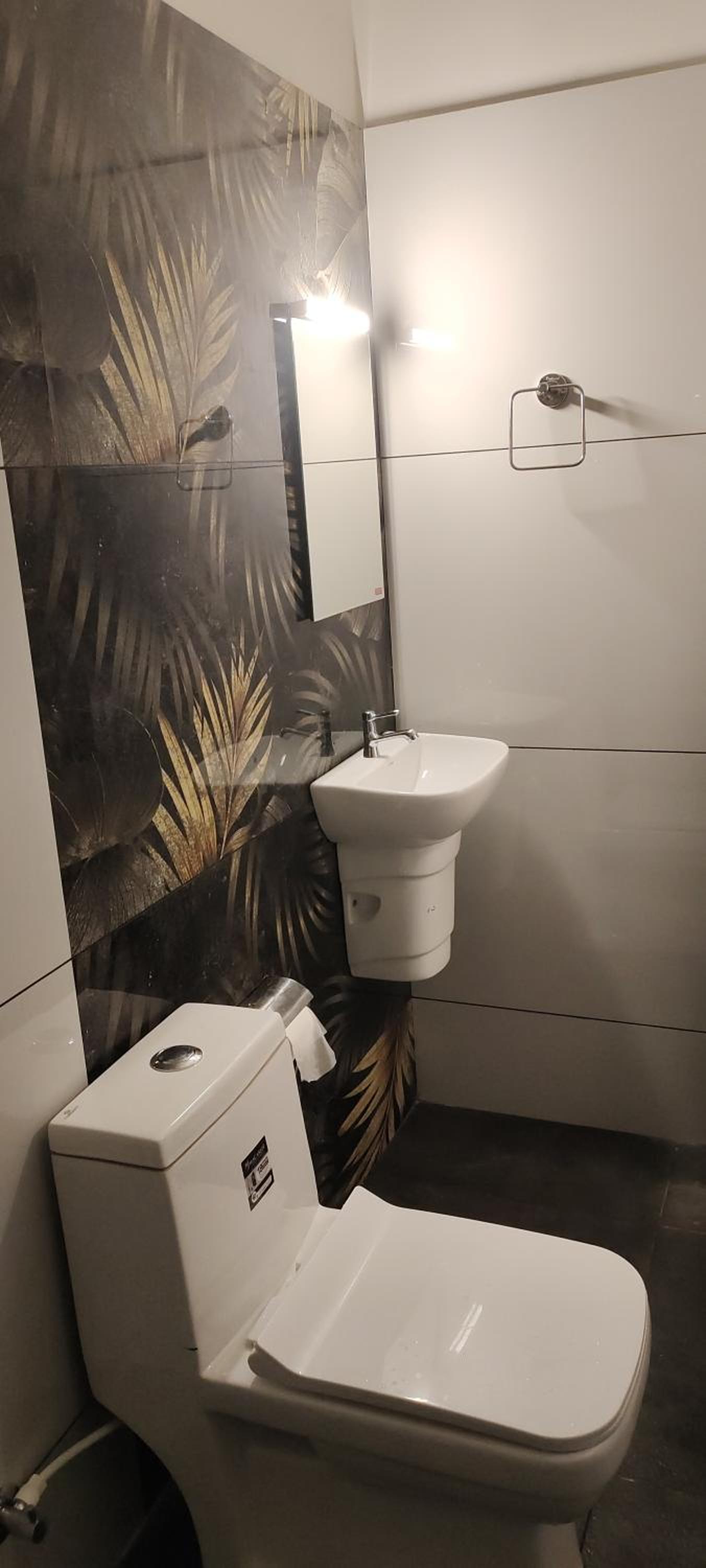 Deluxe Double Room with Balcony and Sea View photo 2