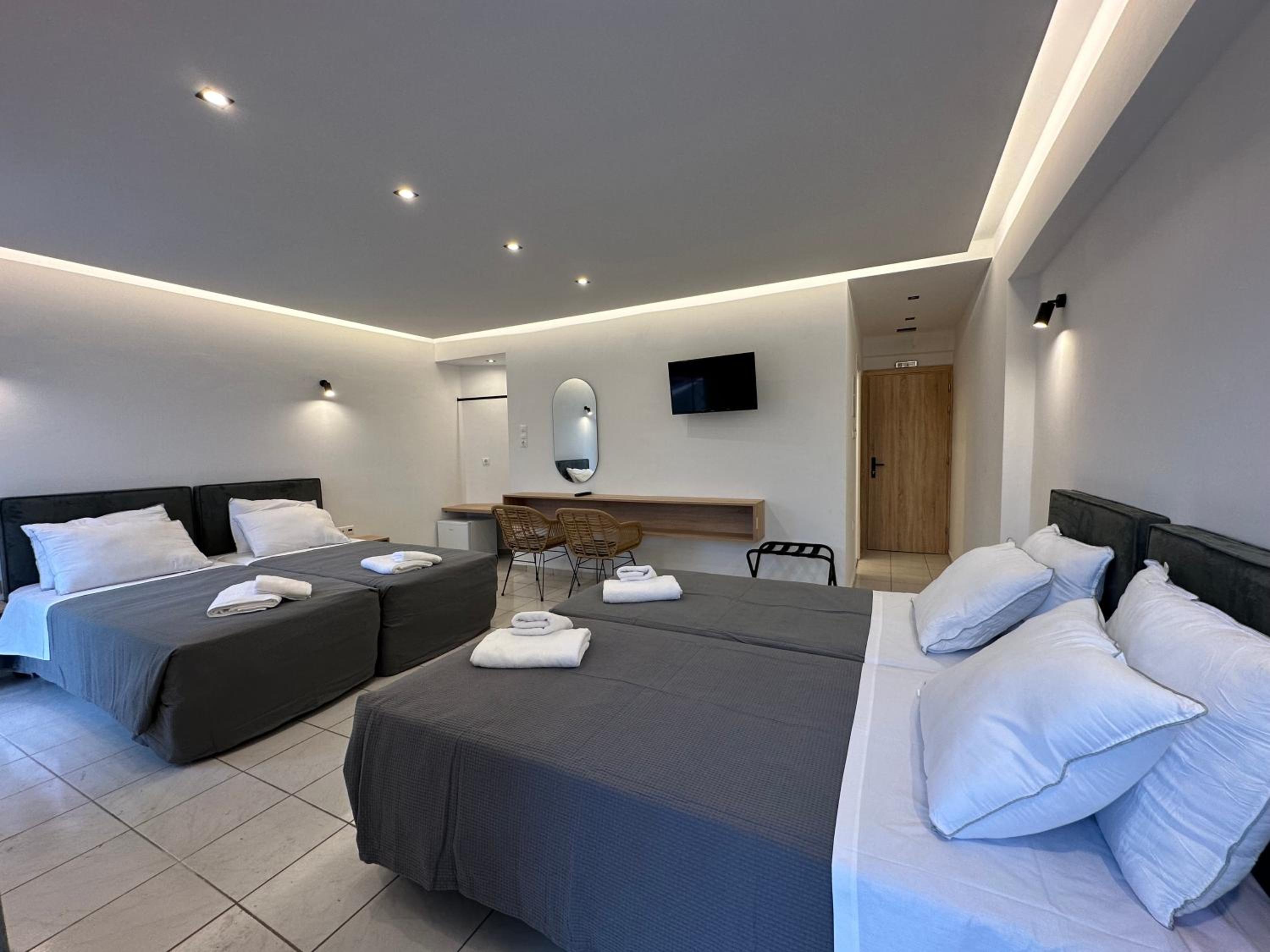 Quadruple Room photo 2