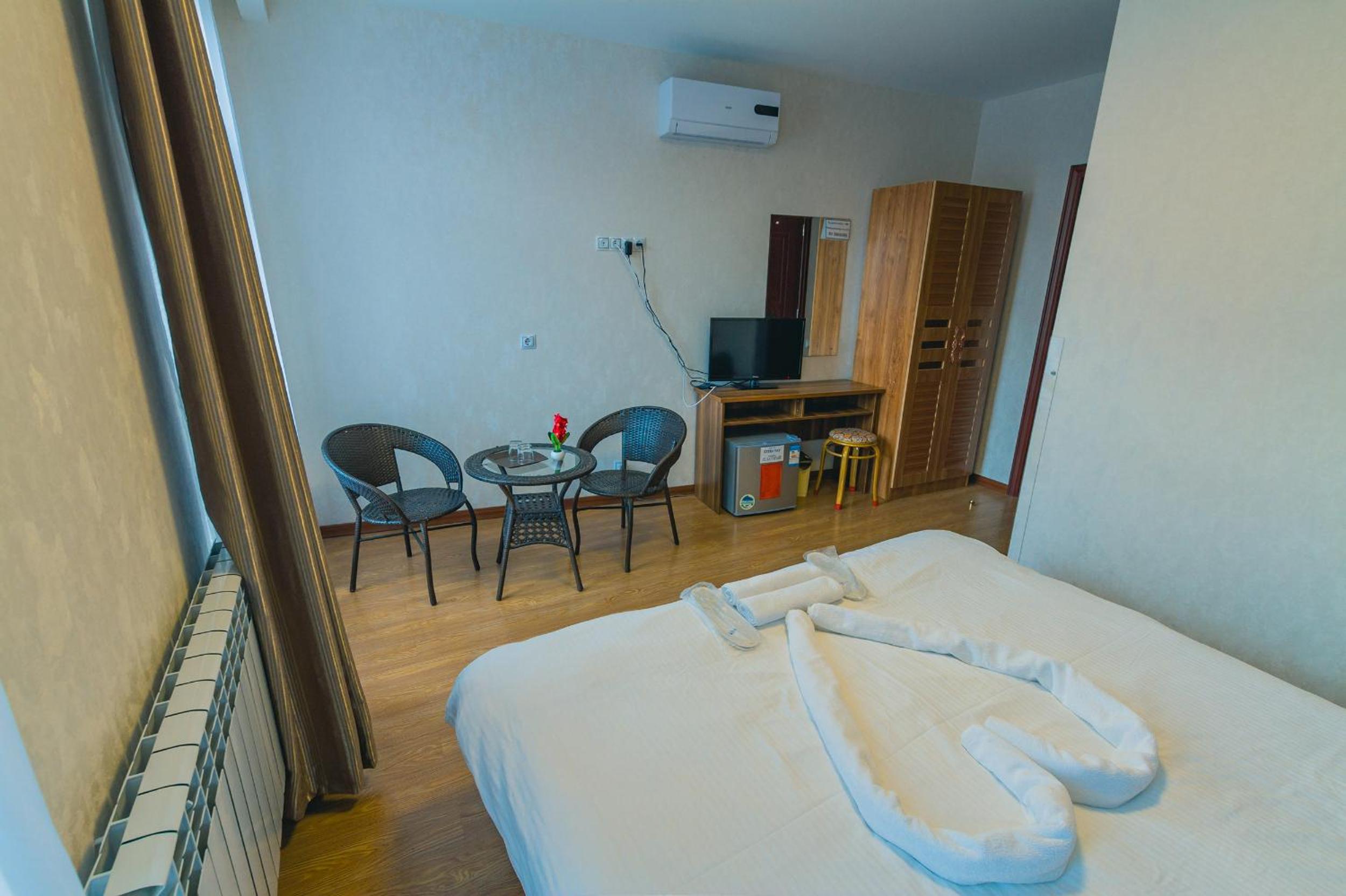 Superior Double or Twin Room - Photo 4