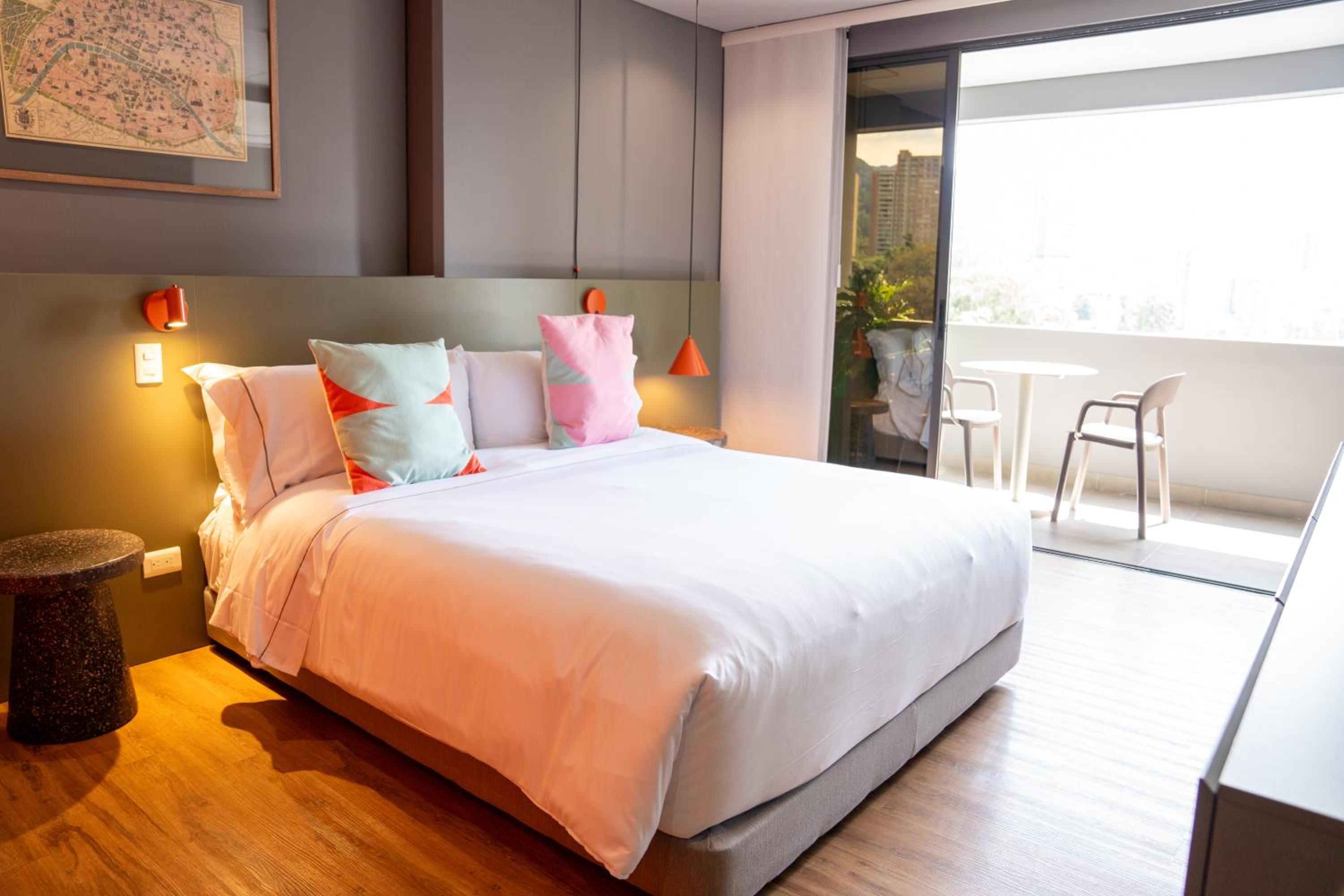 Deluxe Double Room With Balcony photo 2