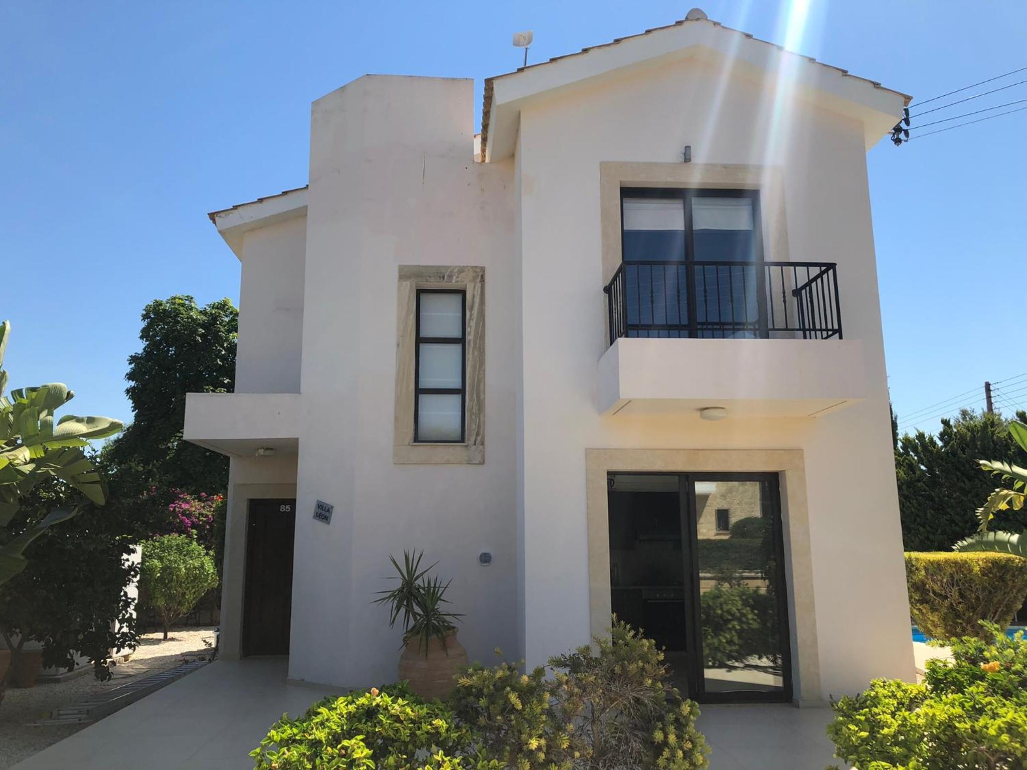 Three-Bedroom Villa photo 2
