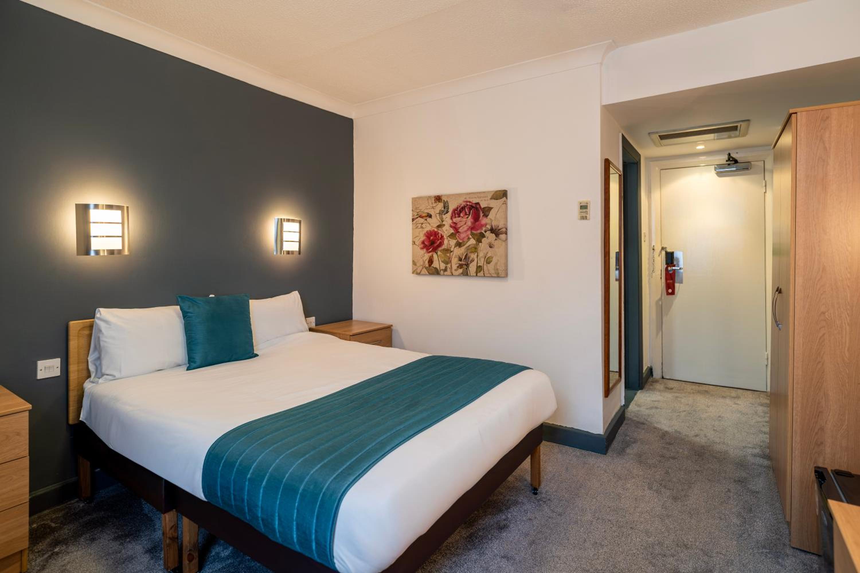 Double Room - Photo 3