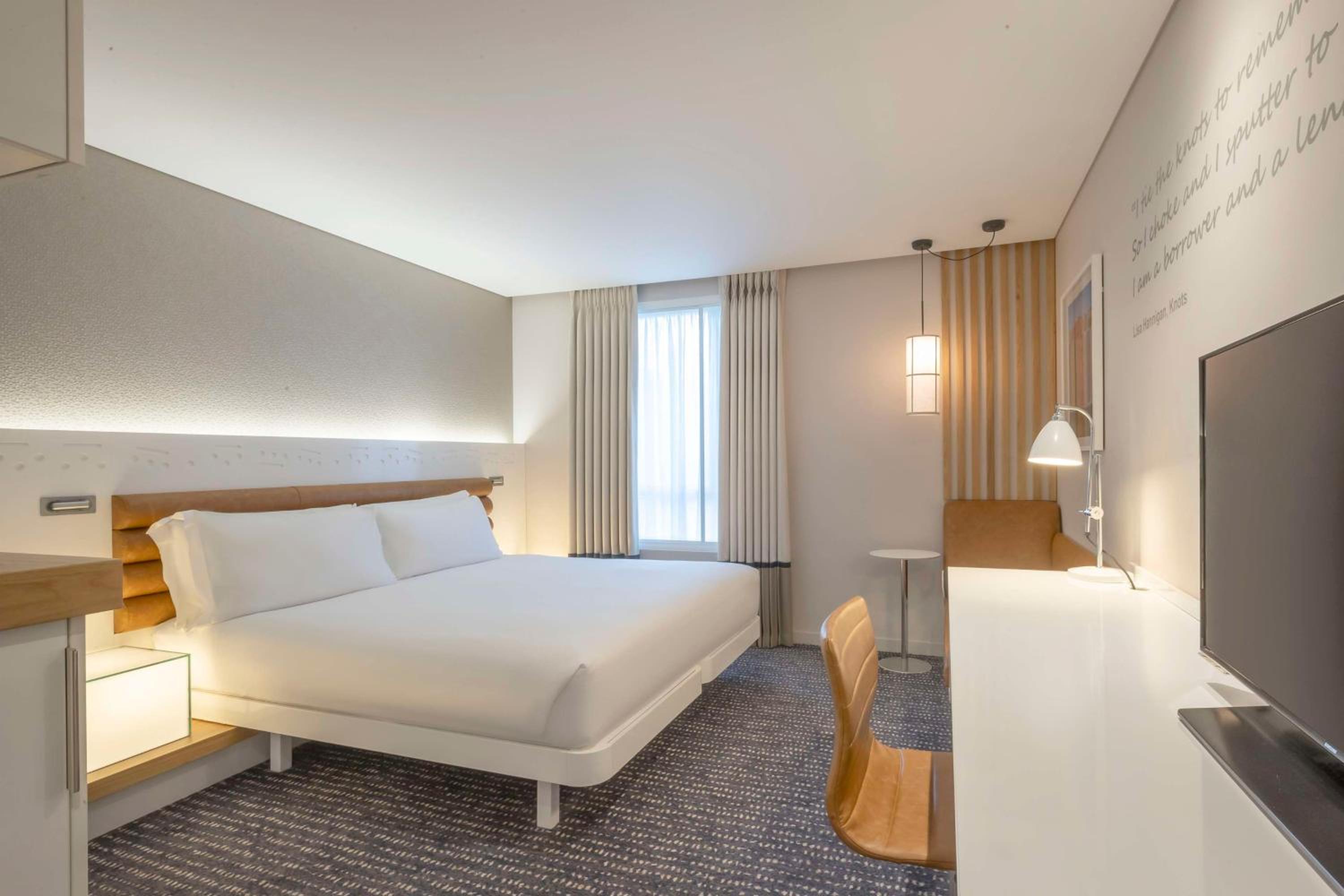 Premium King Room