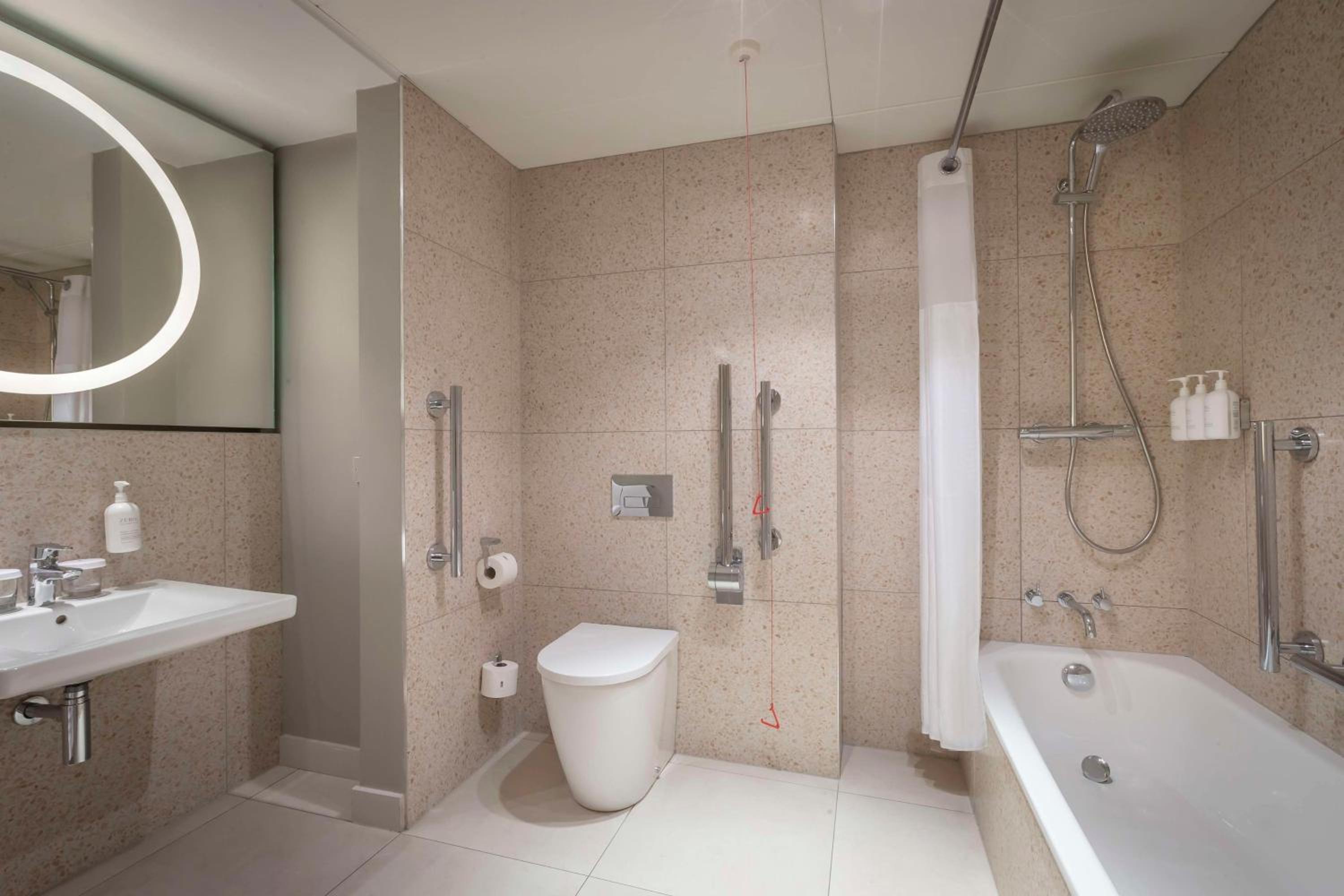 King Room - Mobility Accessible