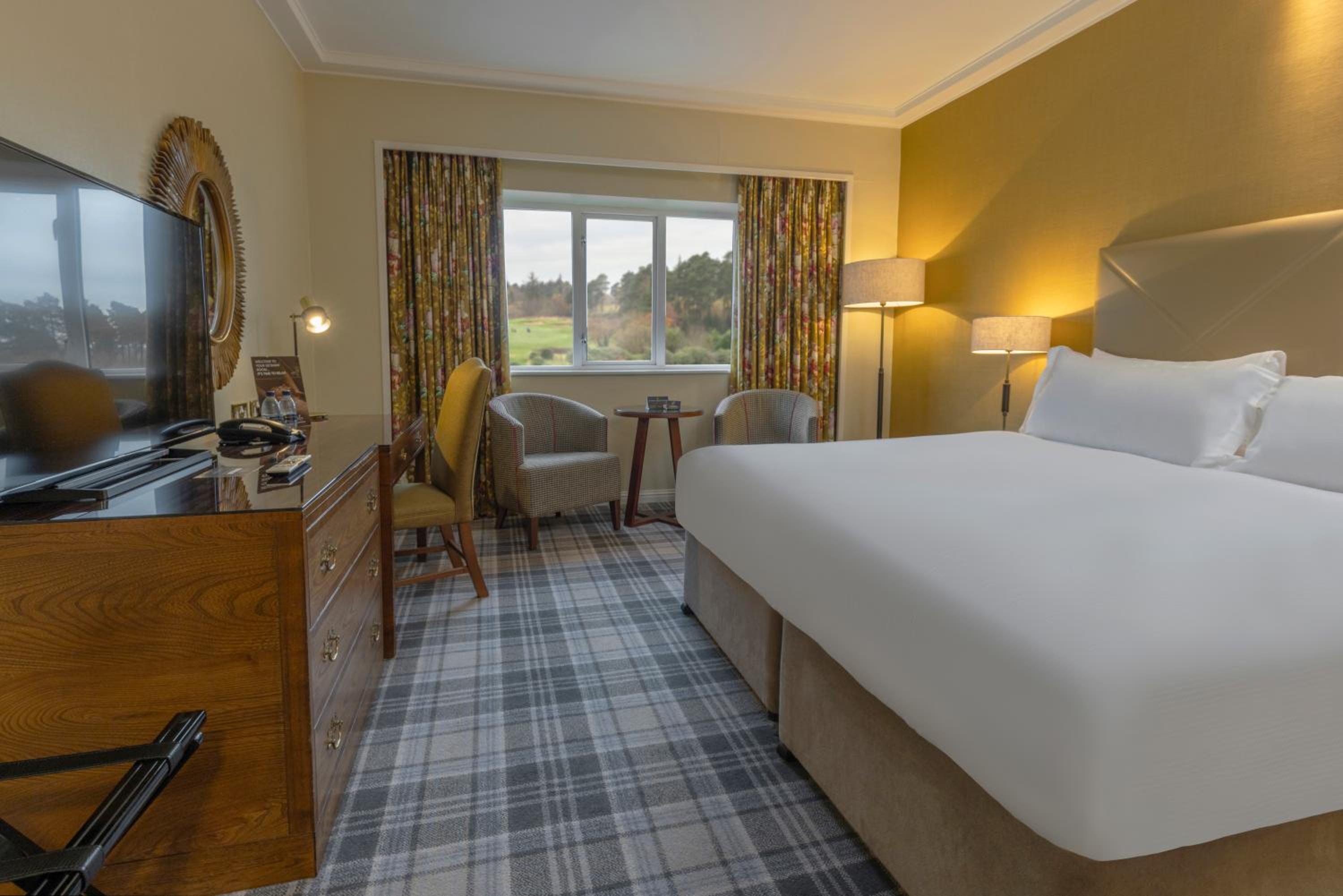 Feature Double Room
