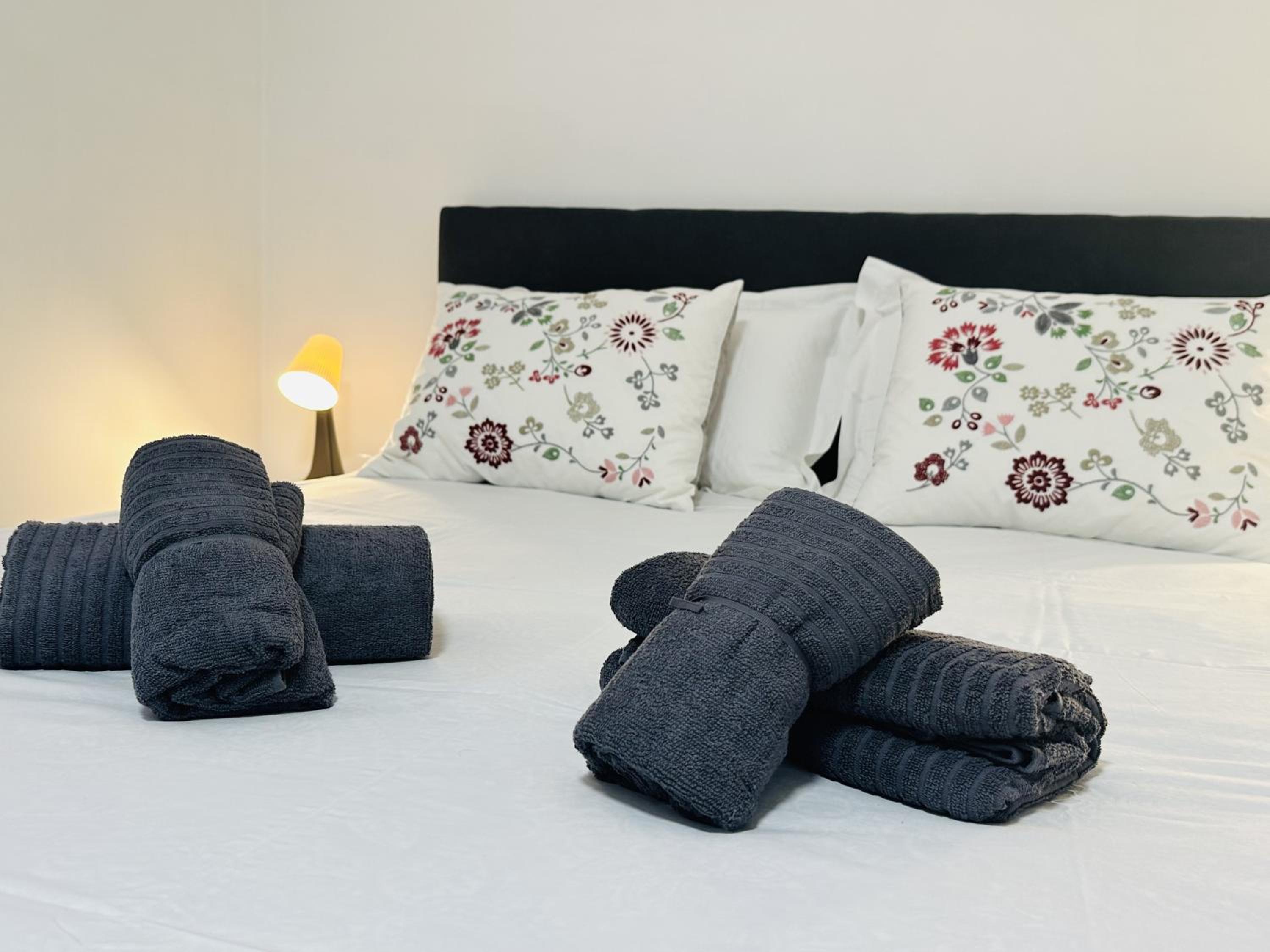 Studio Apartment with One Double Bed