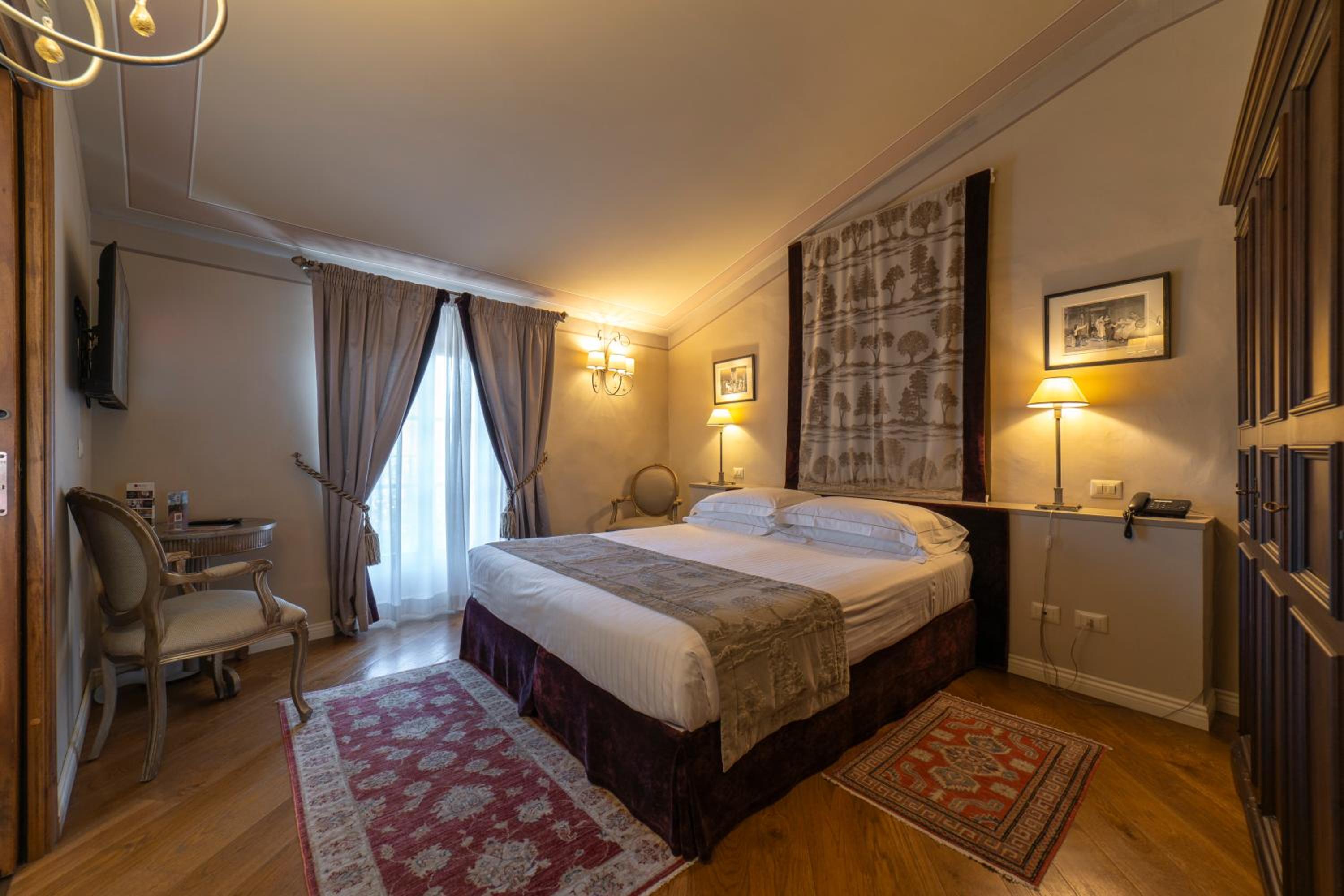 Superior Double Room - Photo 8