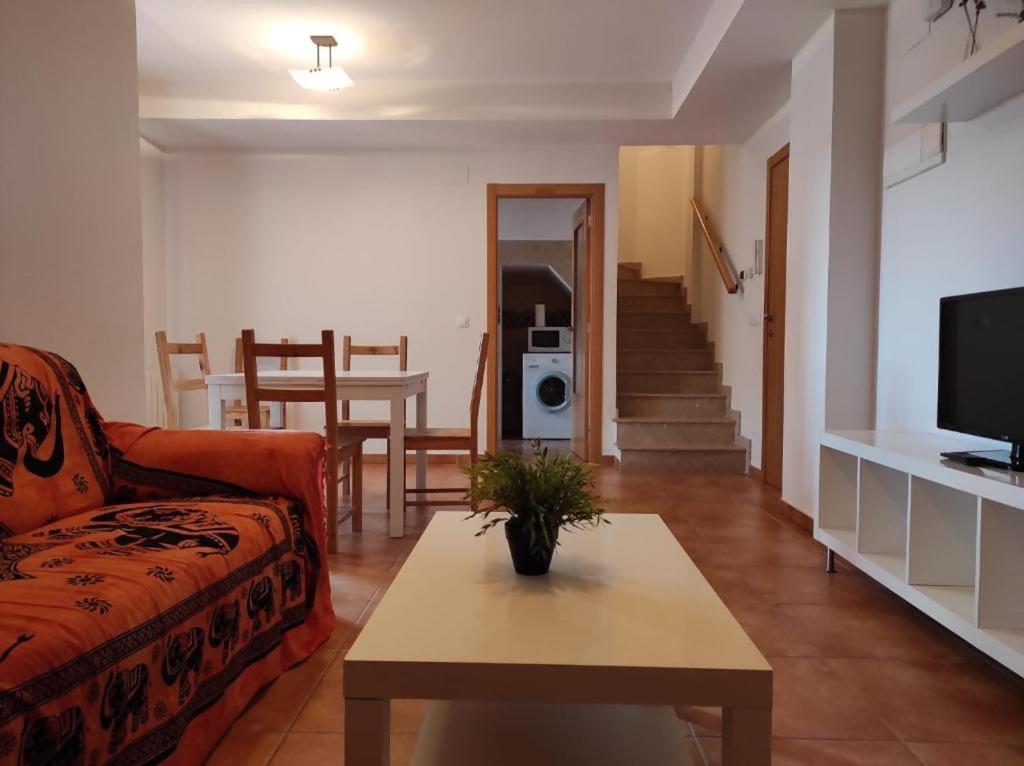 Apartment with Terrace - Photo 2