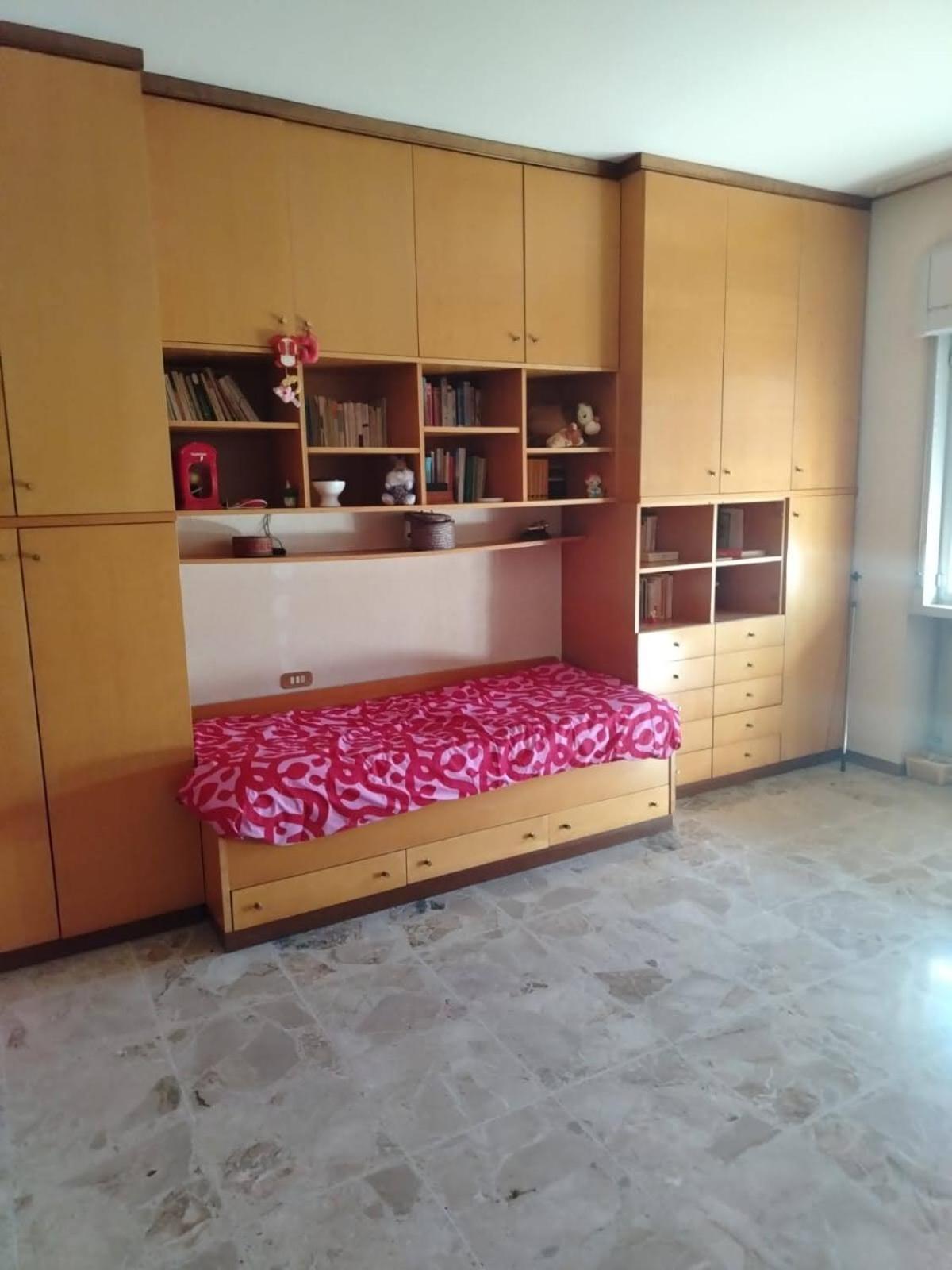 Two-Bedroom Standard Apartment photo 3