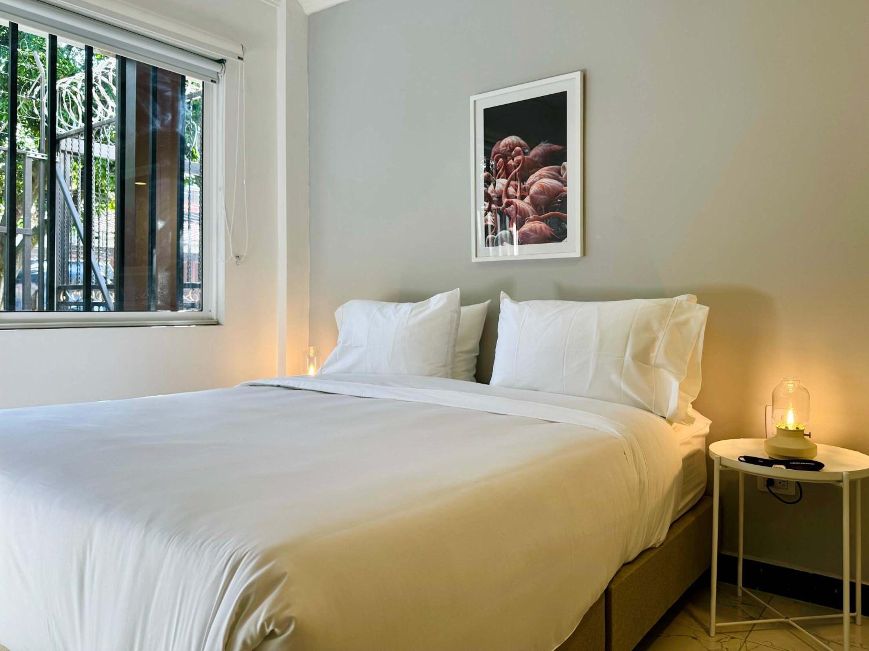 Divine Loft w/ Perfect Deco in Cali photo 2