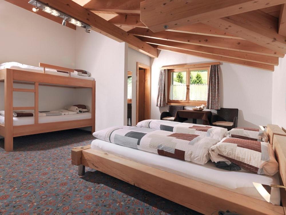 Quadruple Room with Bathroom photo 2