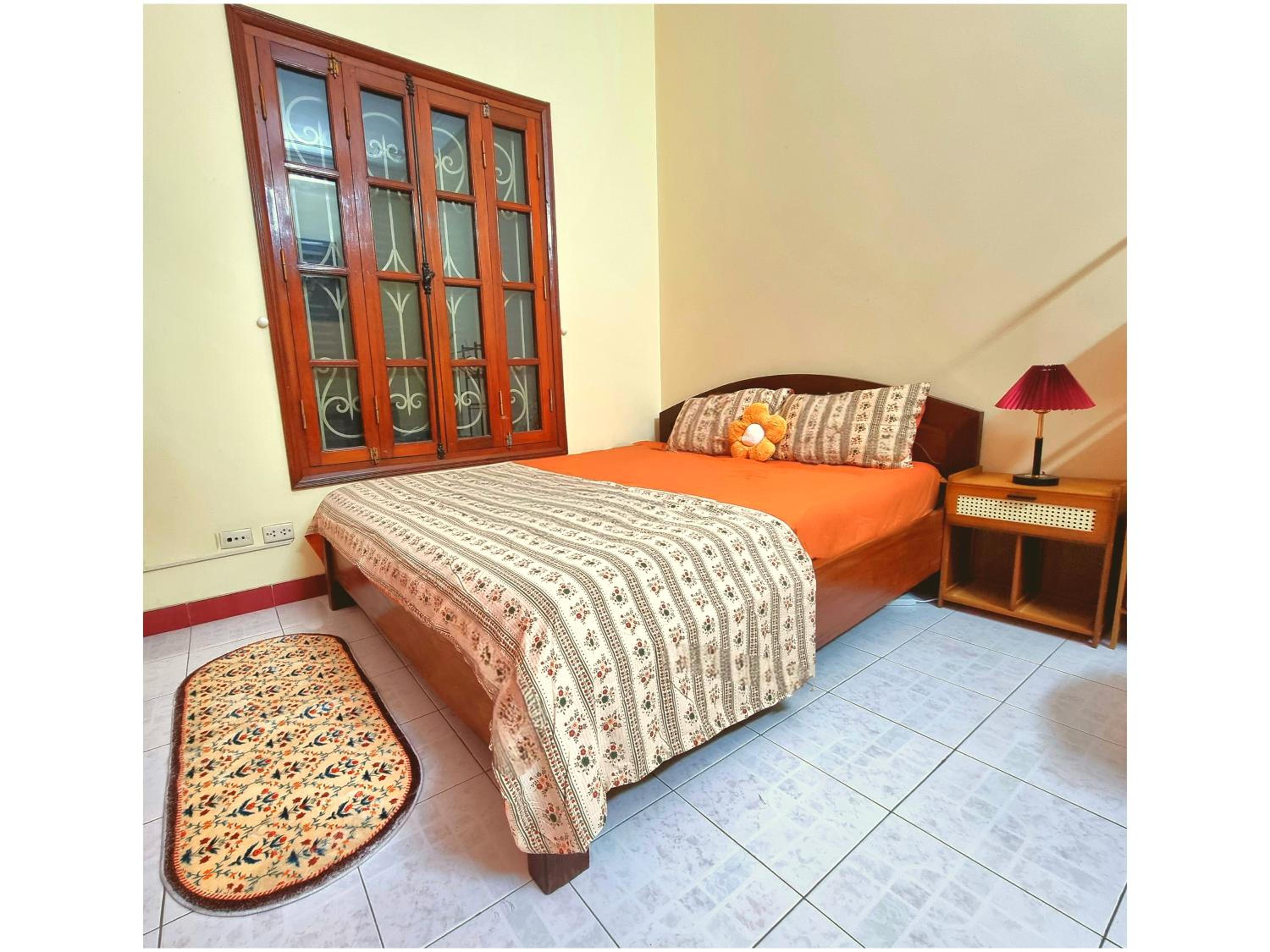Double Room with Shared Bathroom