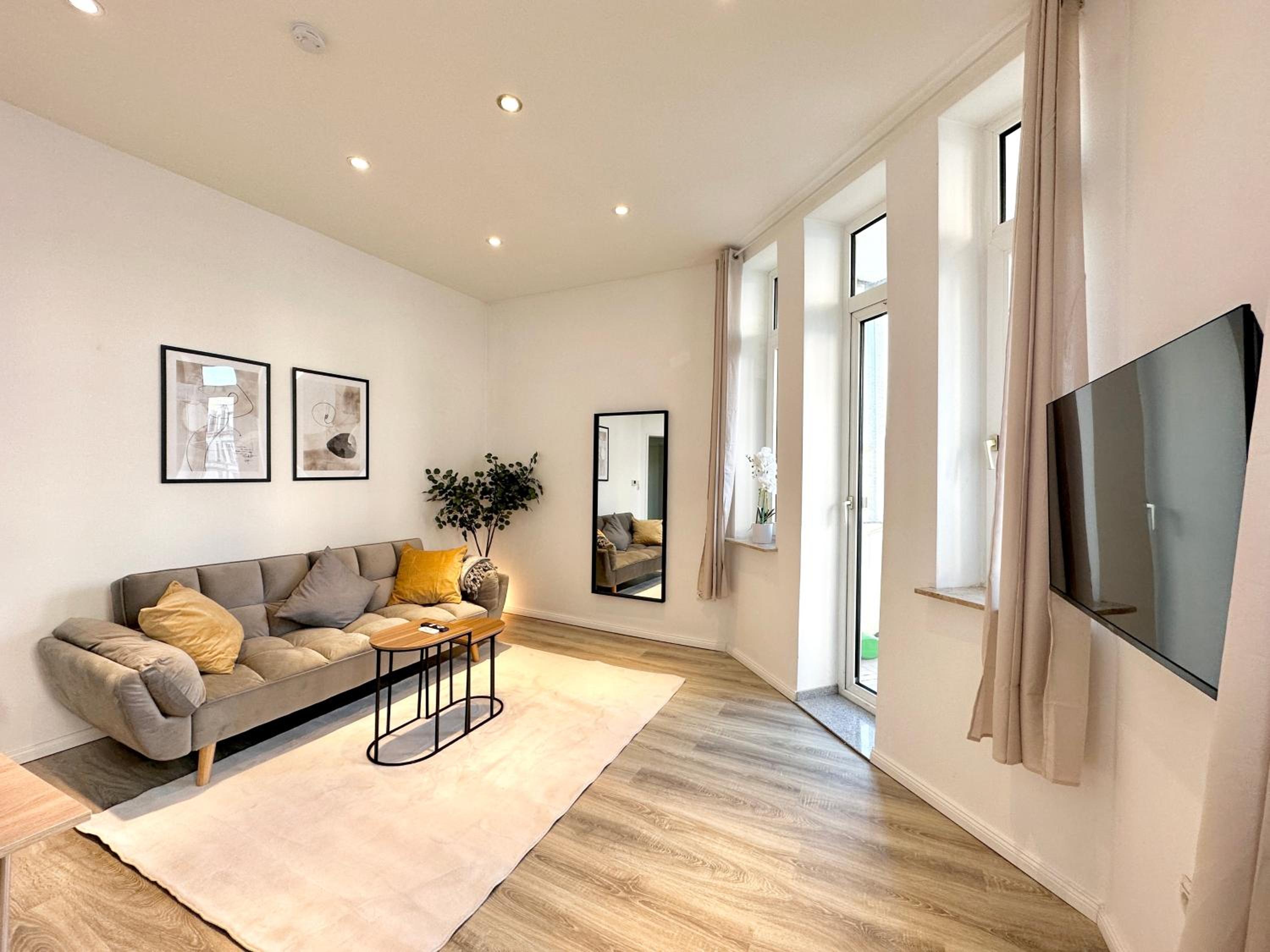 Two-Bedroom Apartment with Balcony and Terrace photo 1