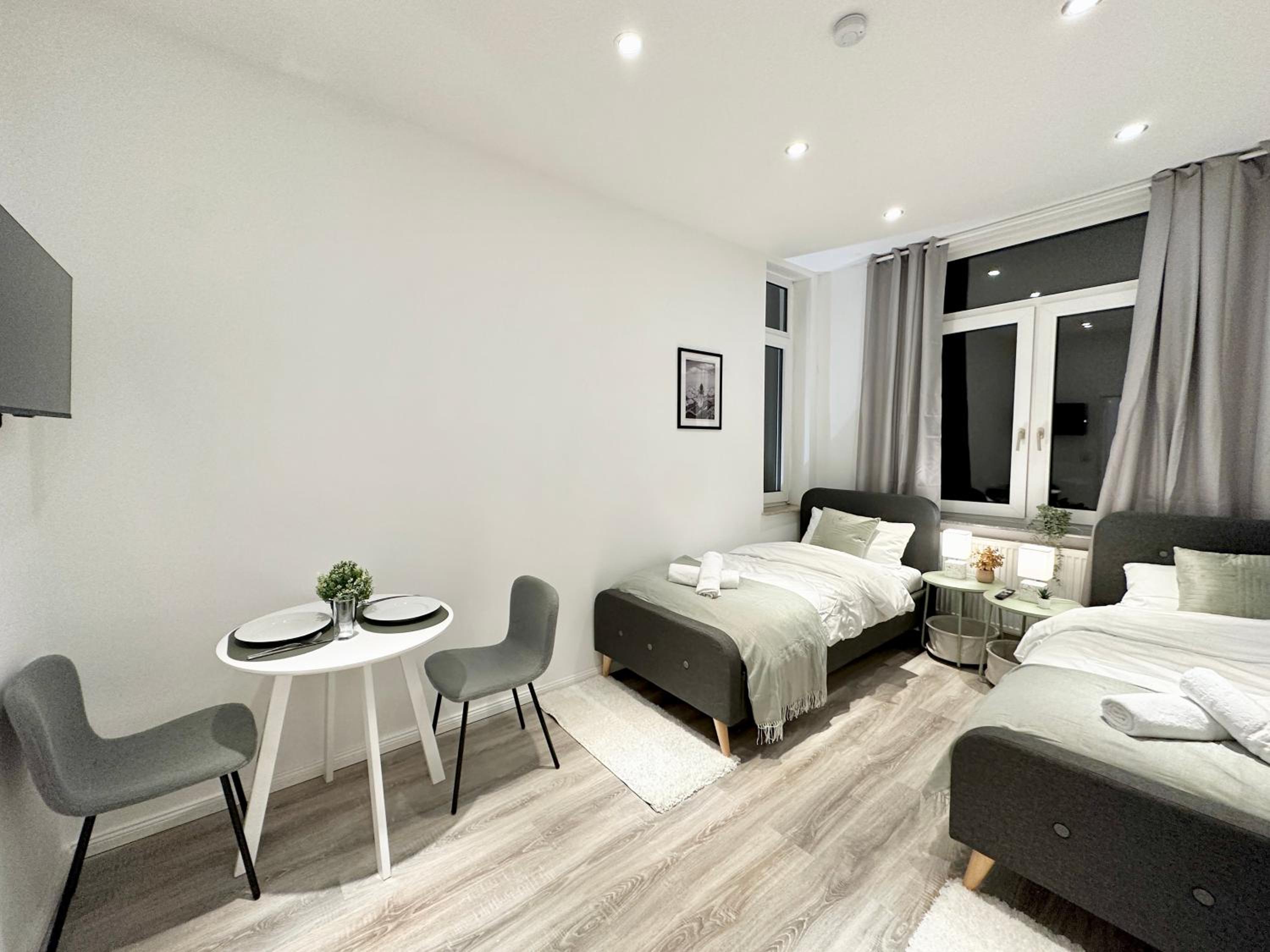Two-Bedroom Apartment with Balcony photo 1