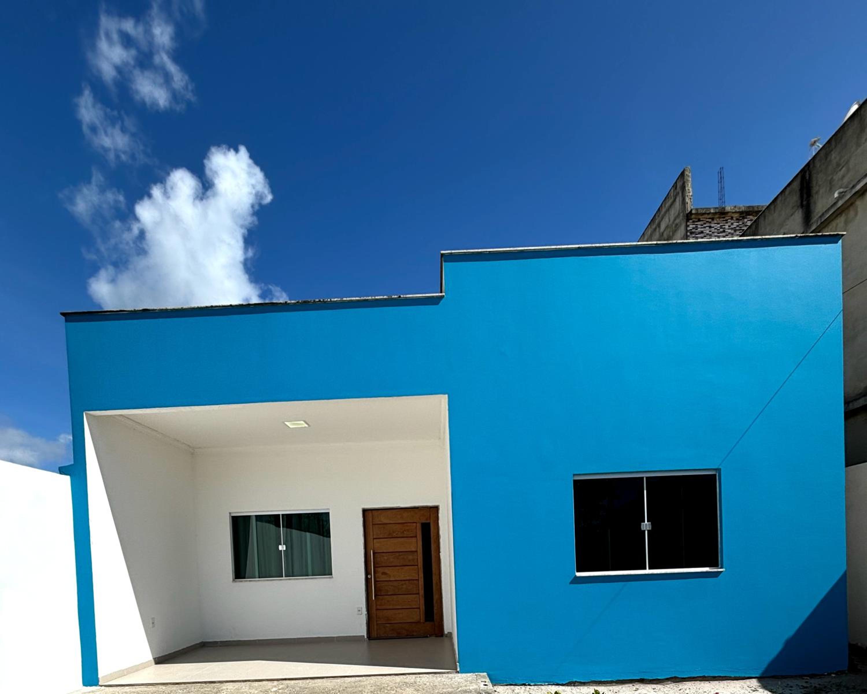 Three-Bedroom House photo 2