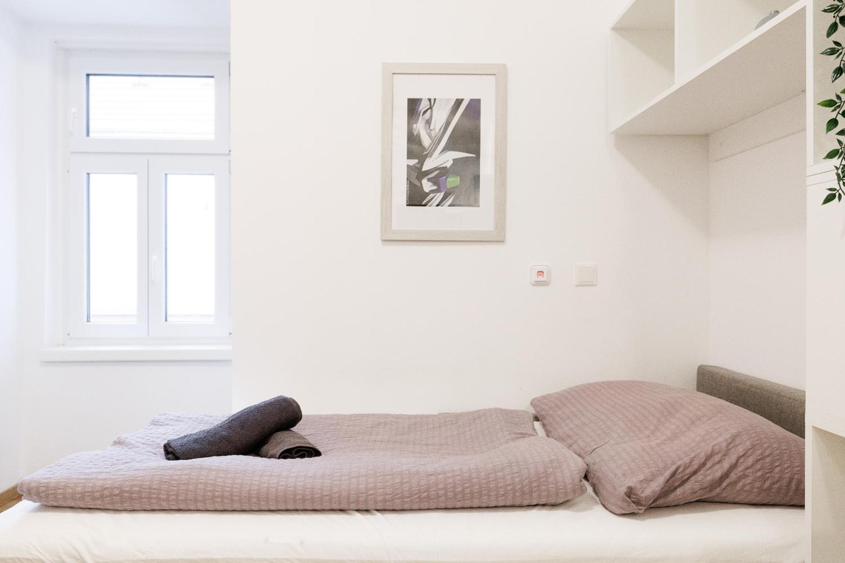 Single Room photo 2