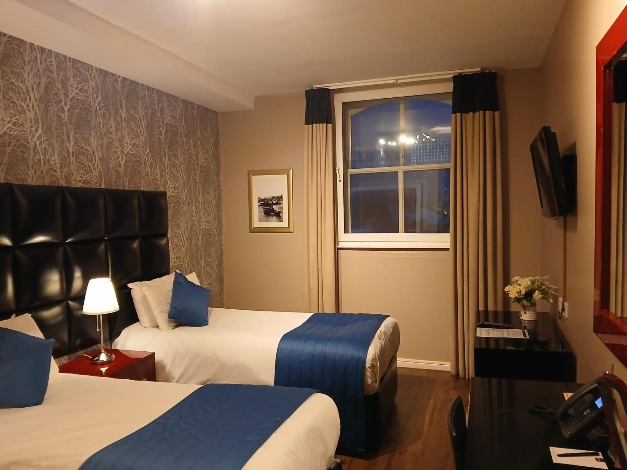 Standard Twin Room photo 1