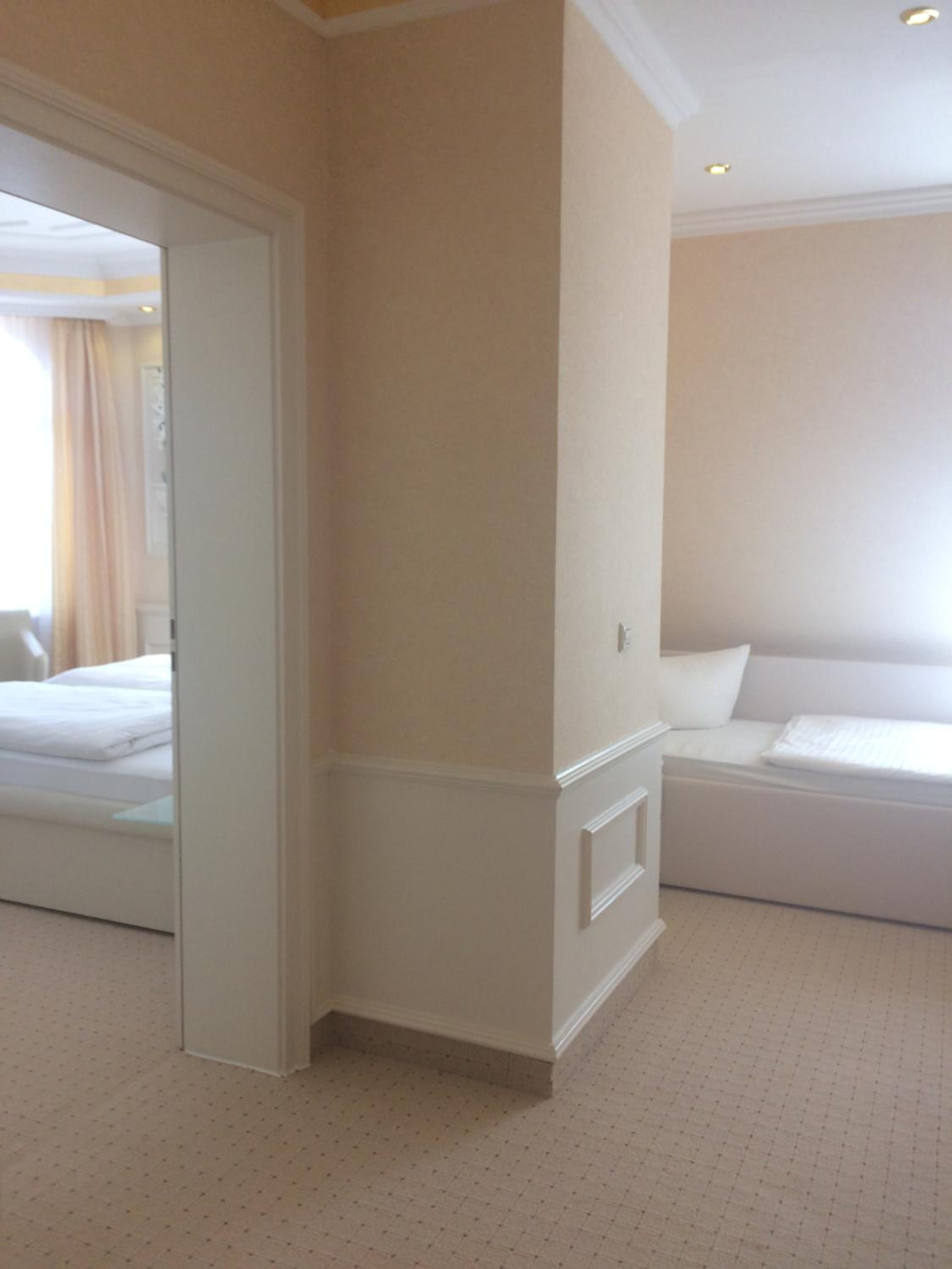 Classic Triple Room - Photo 11