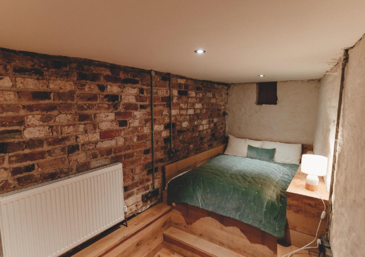 Double Room with Private Bathroom photo 3